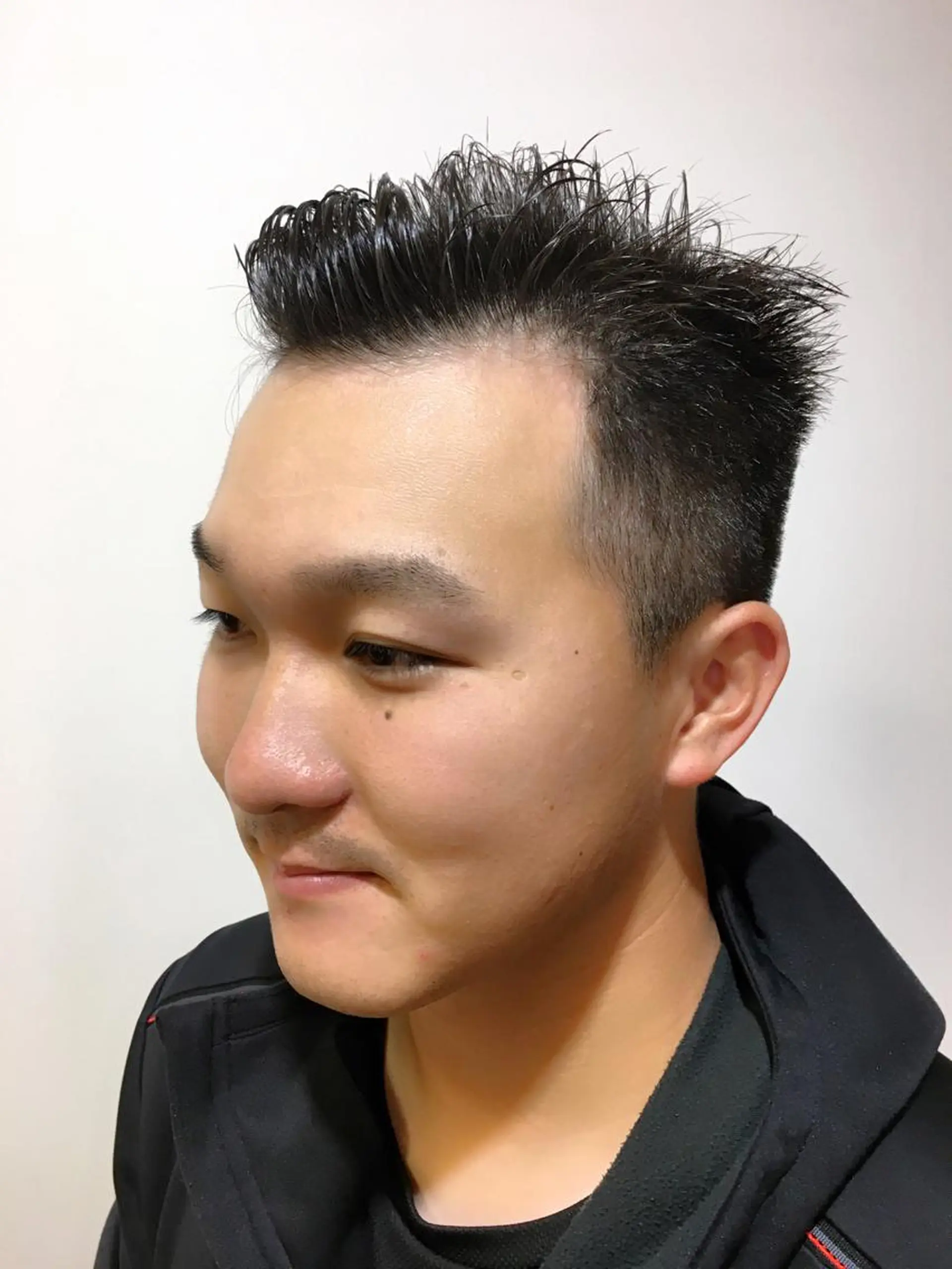 メンズ 刈り上げ ブリーチ無しカラー 👑店長　平松　由のヘアスタイル