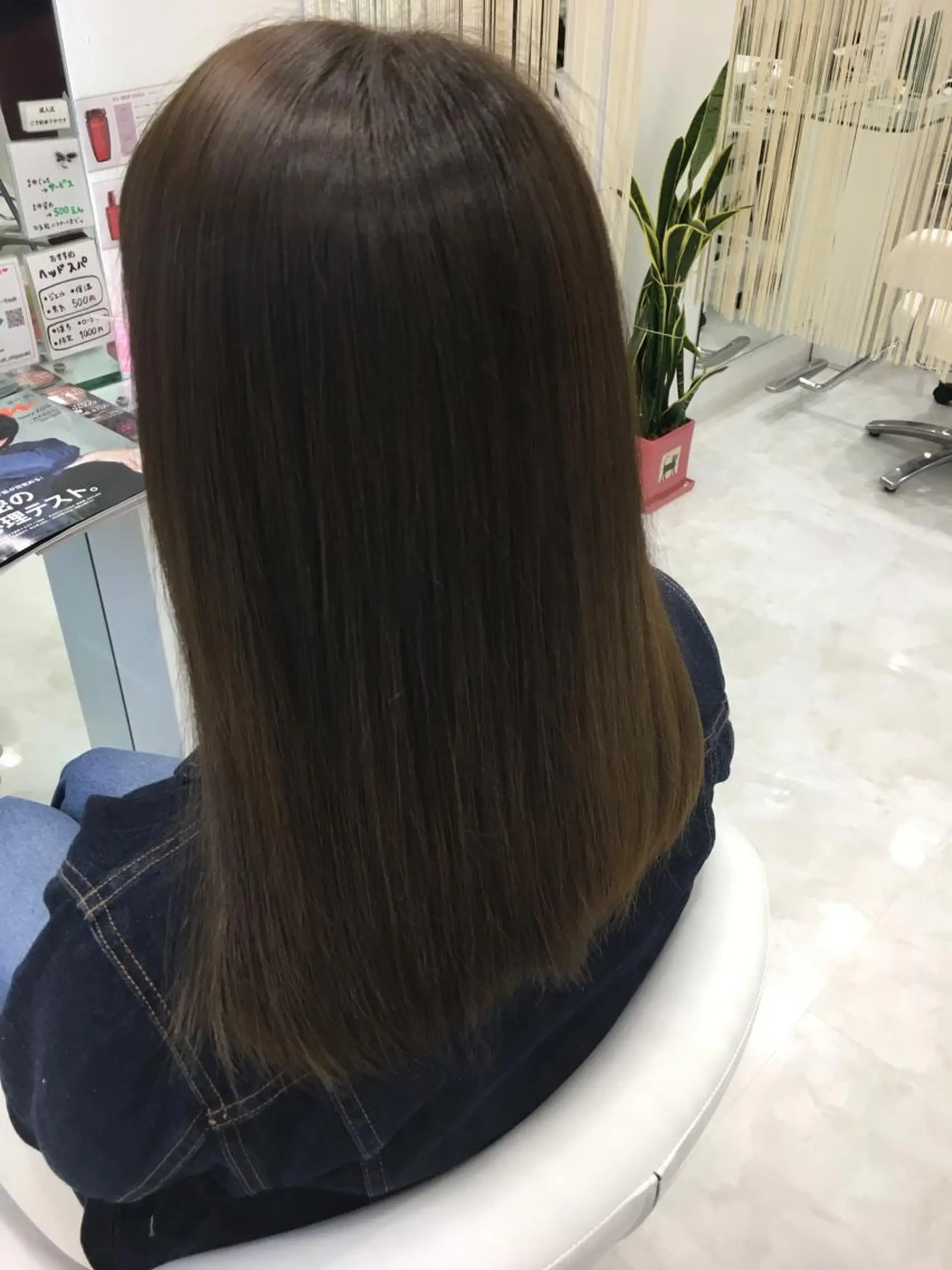 セミロング カラー イルミナカラー 佐藤 祥太のヘアスタイル