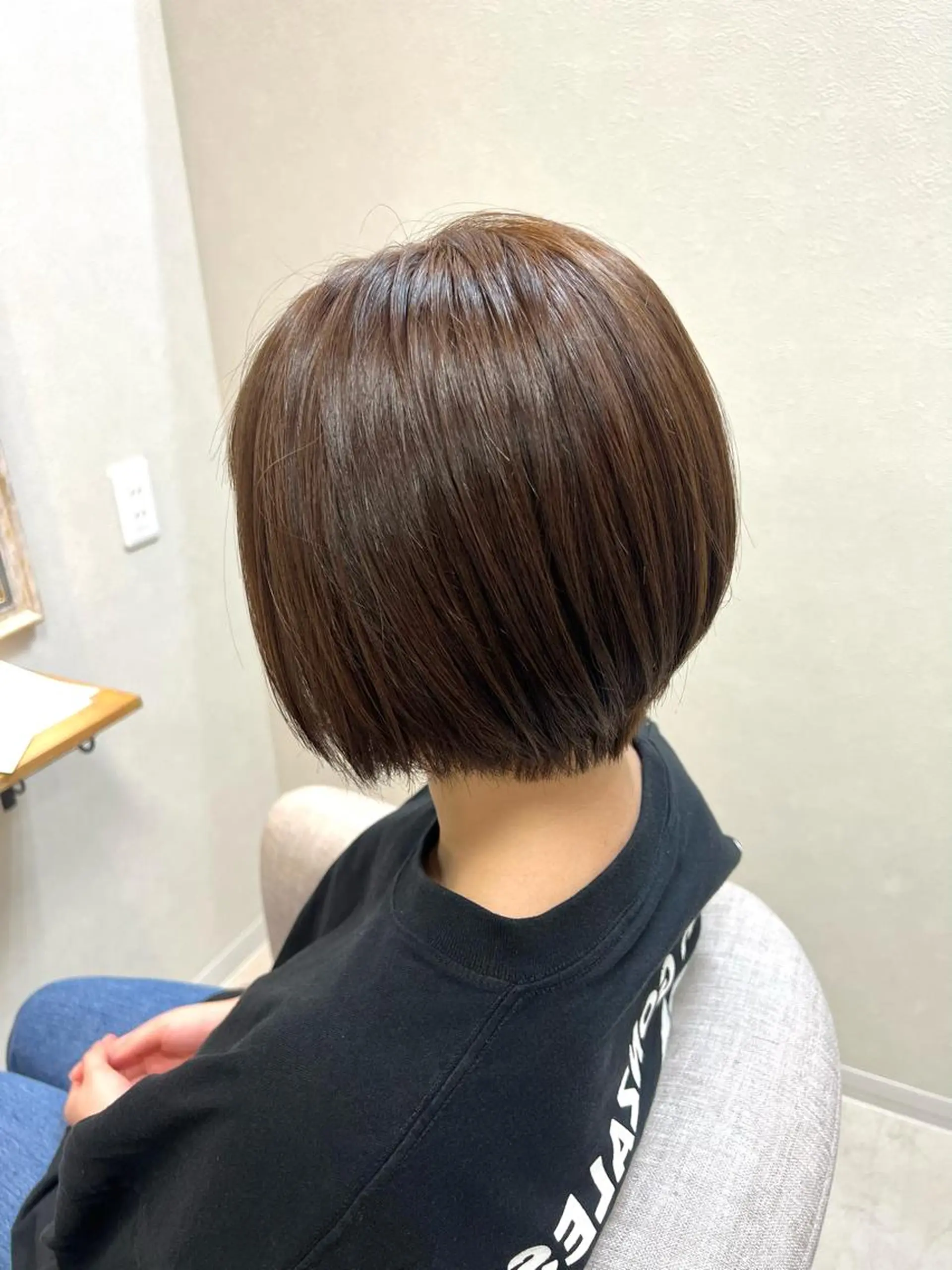 ショート アッシュ ボブ カット ヘアカラー ショート/白髪ぼかし 君和田若菜のヘアスタイル