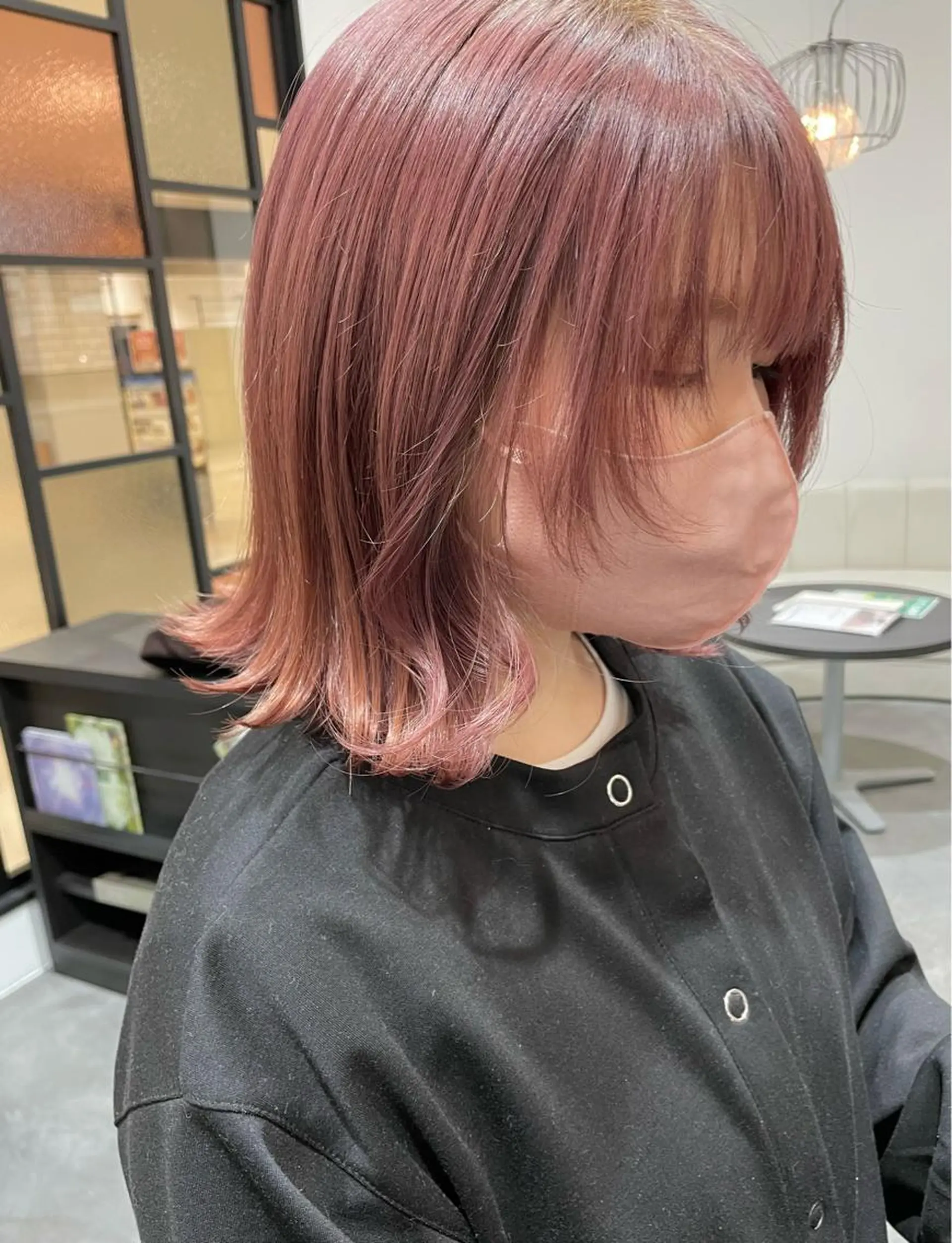 ショート カラー ヘアアレンジ ヘアカラー トリートメント 小倉 愛里のヘアスタイル