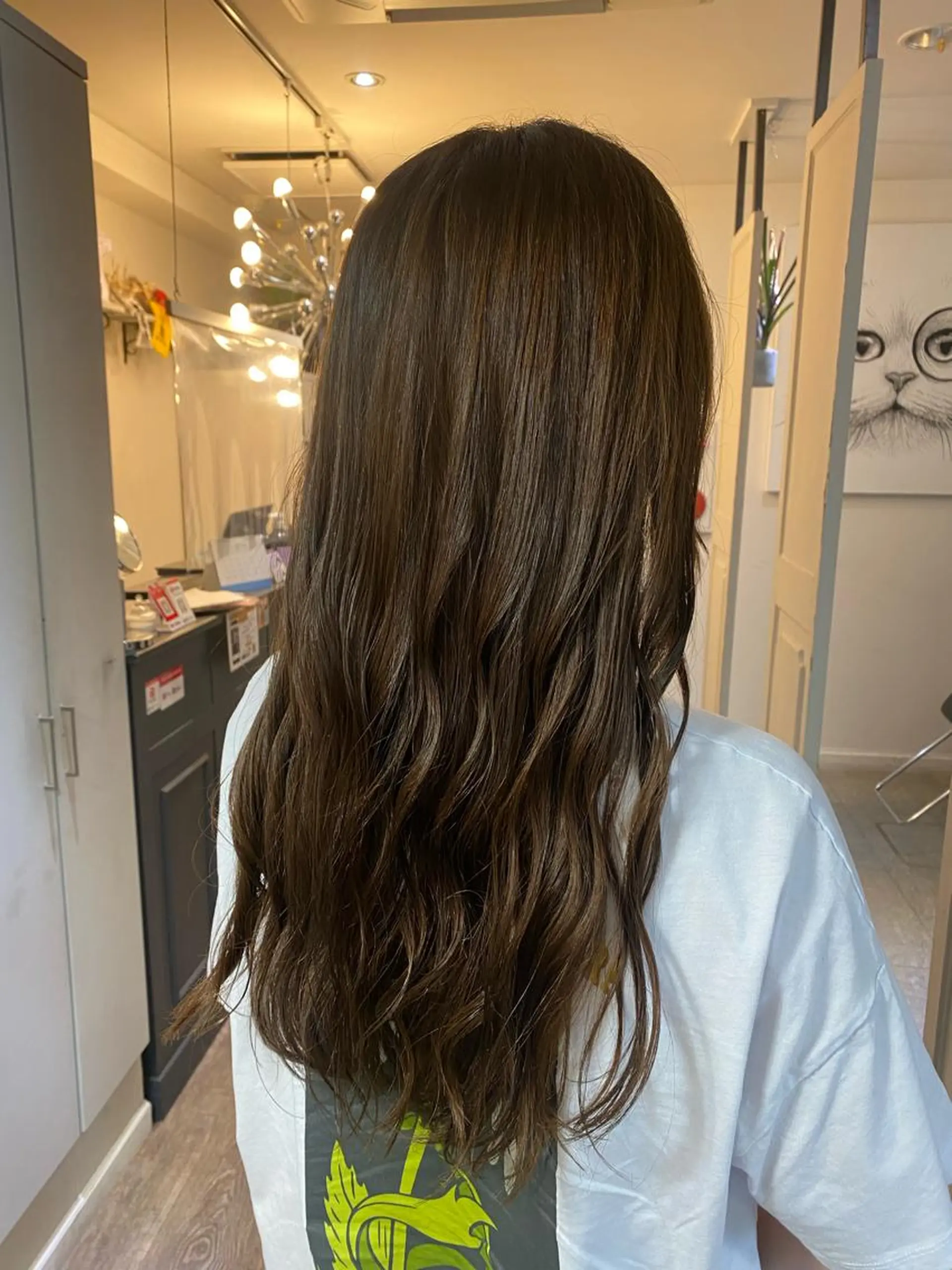 ロング ハイライト 髪質改善 韓国風ヘア 縮毛矯正 トリートメント カット ヘアカラー トリートメント ボブ/透明感カラー 岸本涼奈のヘアスタイル