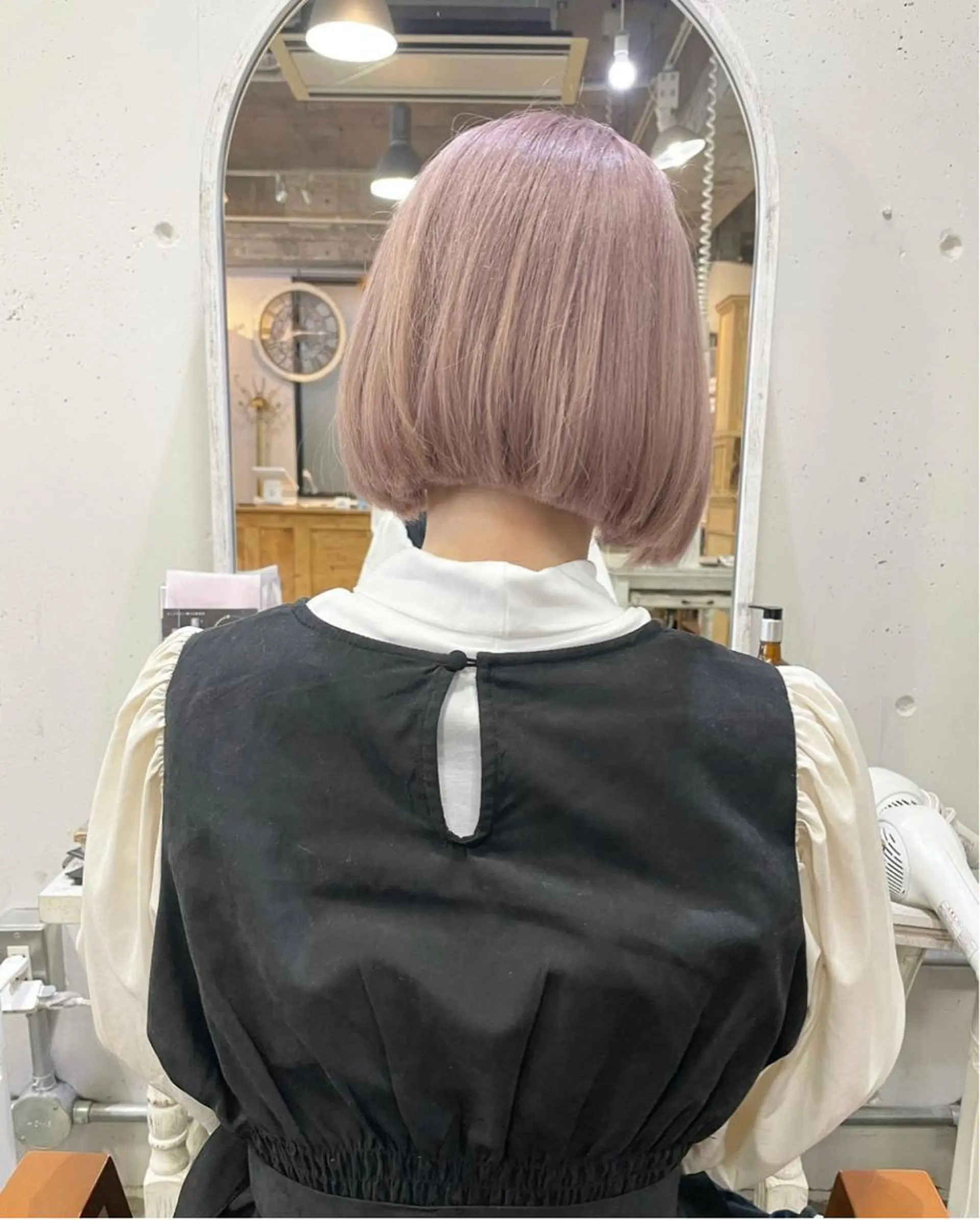 ショート カラー カット ヘアカラー トリートメント suvvy hairsalonのヘアスタイル