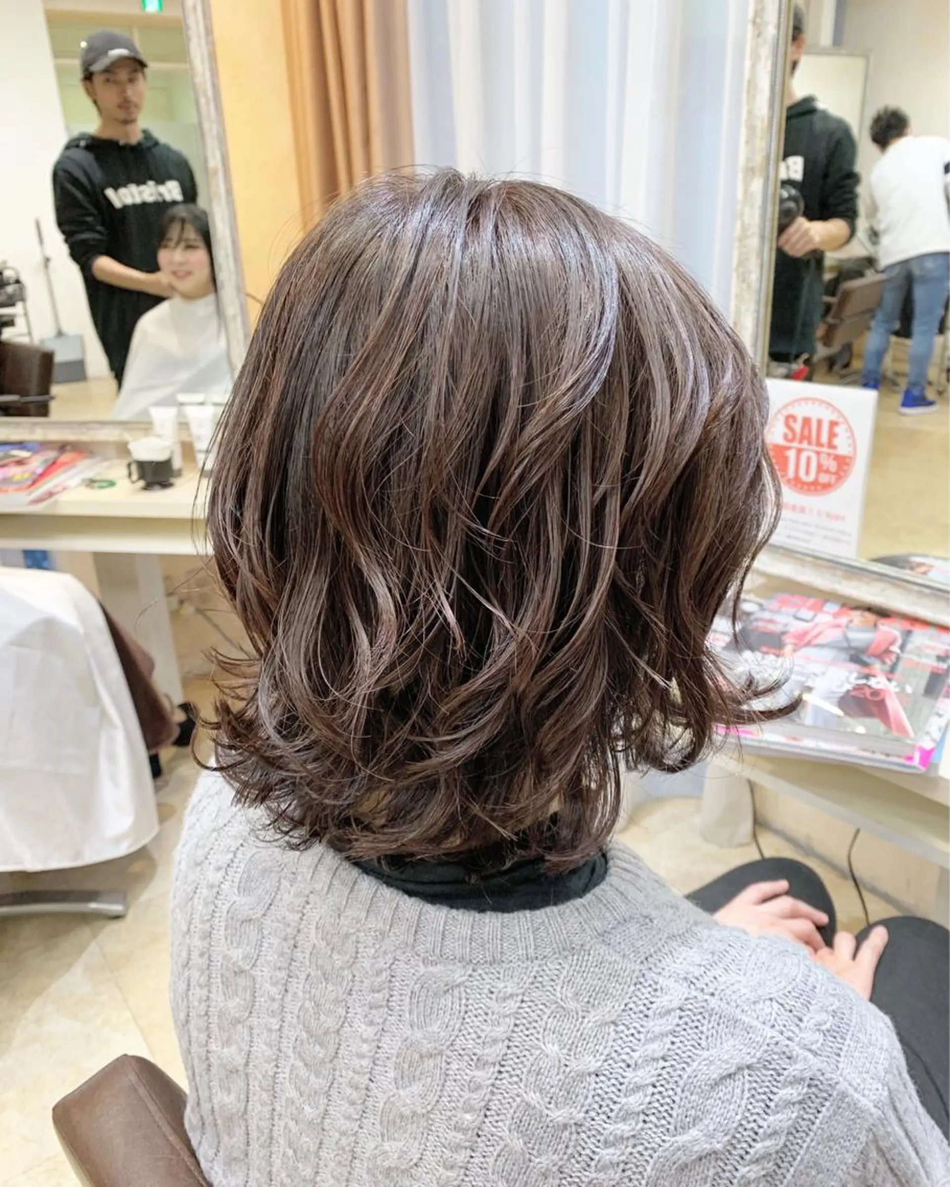ショート カラー パーマ ヘアアレンジ メンズ キッズ ネイル マツエク・マツパ 結婚式・ブライダル 前下がりボブ メンズバレイヤージュ センターパート メンズハイライト 角床直哉 カラーカットNO 1のヘアスタイル
