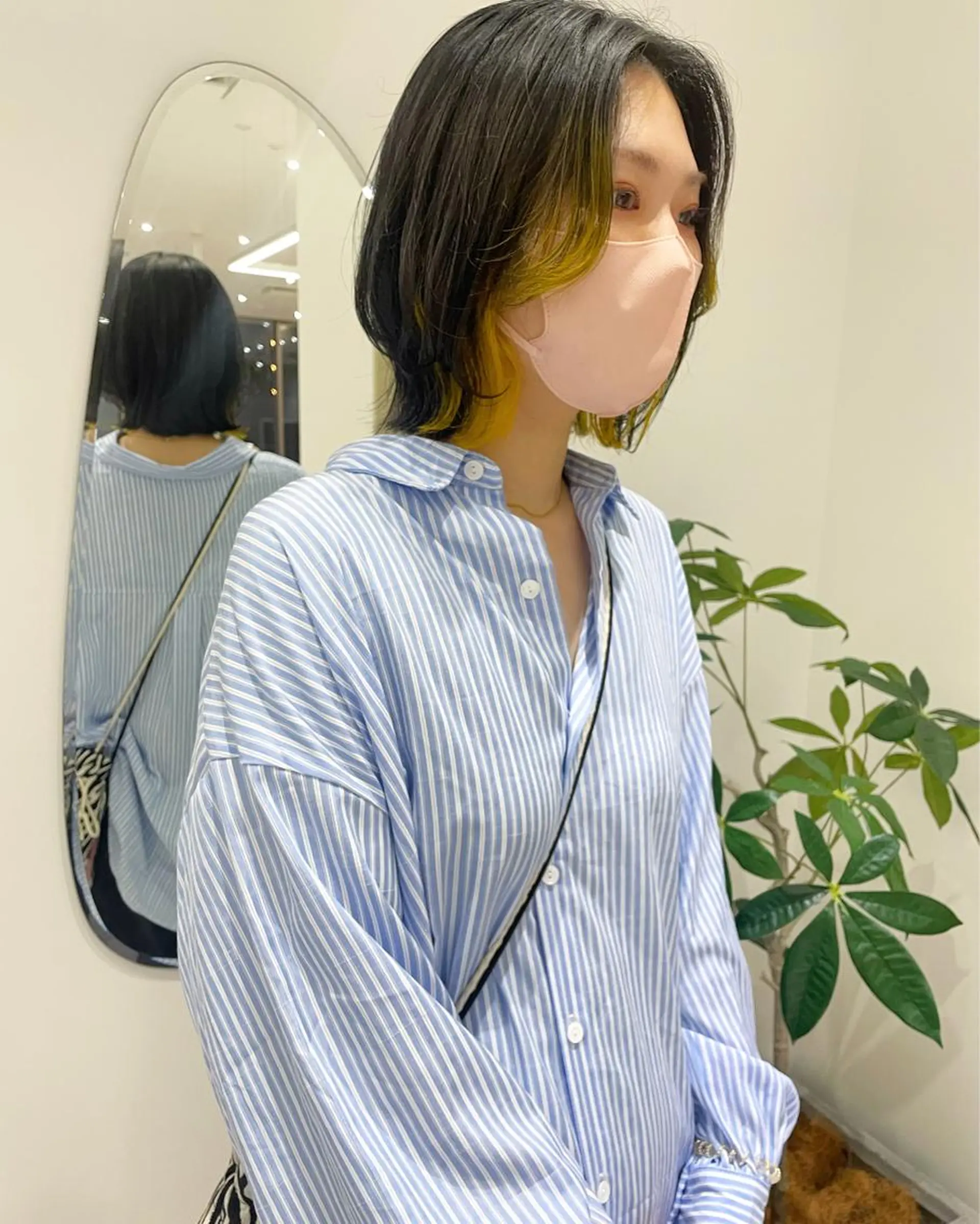 ミディアム カラー イエローカラー 顔周りカット ヘアカラー Zina🤍 yukinaのヘアスタイル