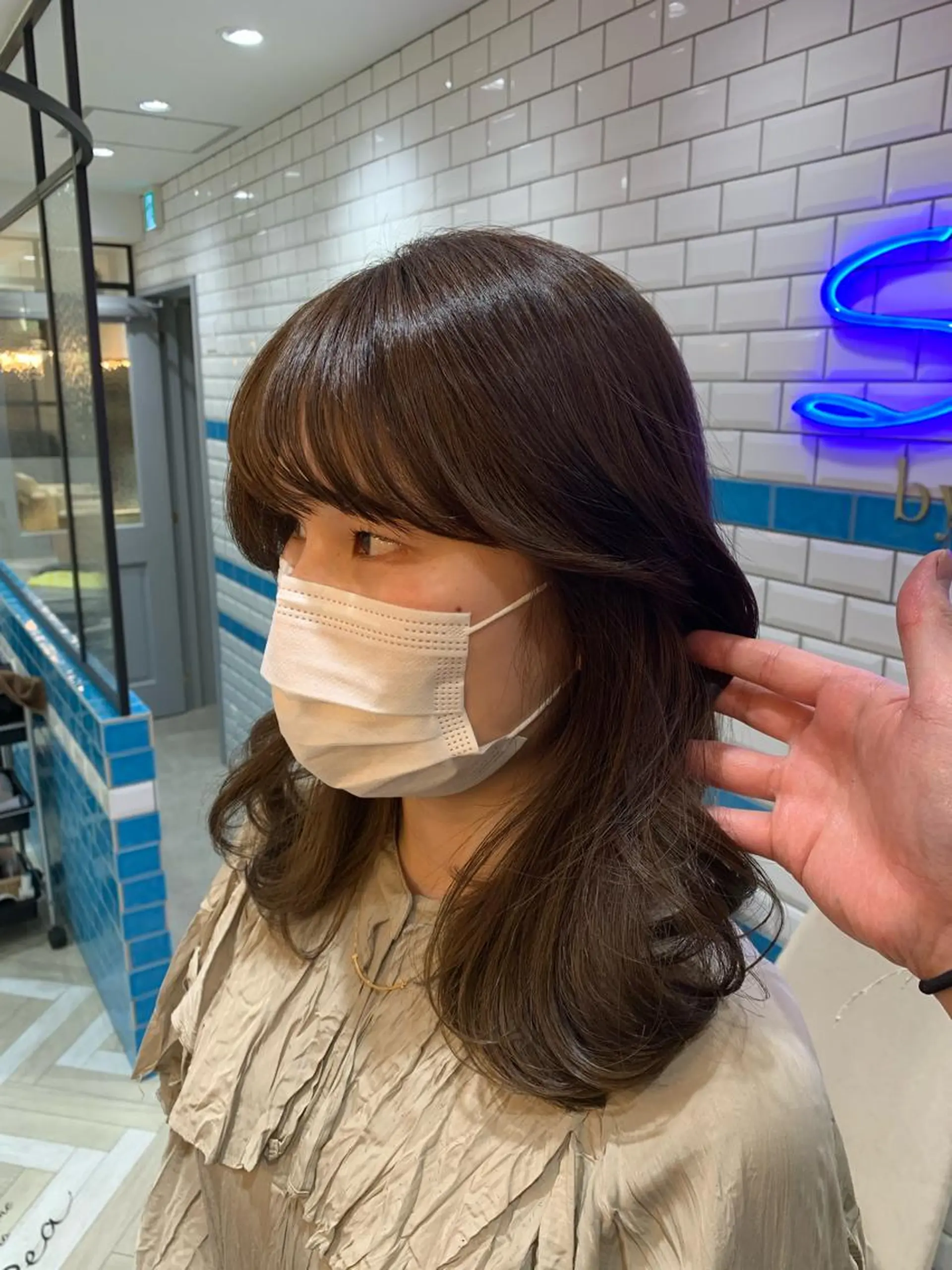 セミロング カラー ヘアアレンジ 韓国レイヤー/透明感 カラー/髪質改善角所のヘアスタイル