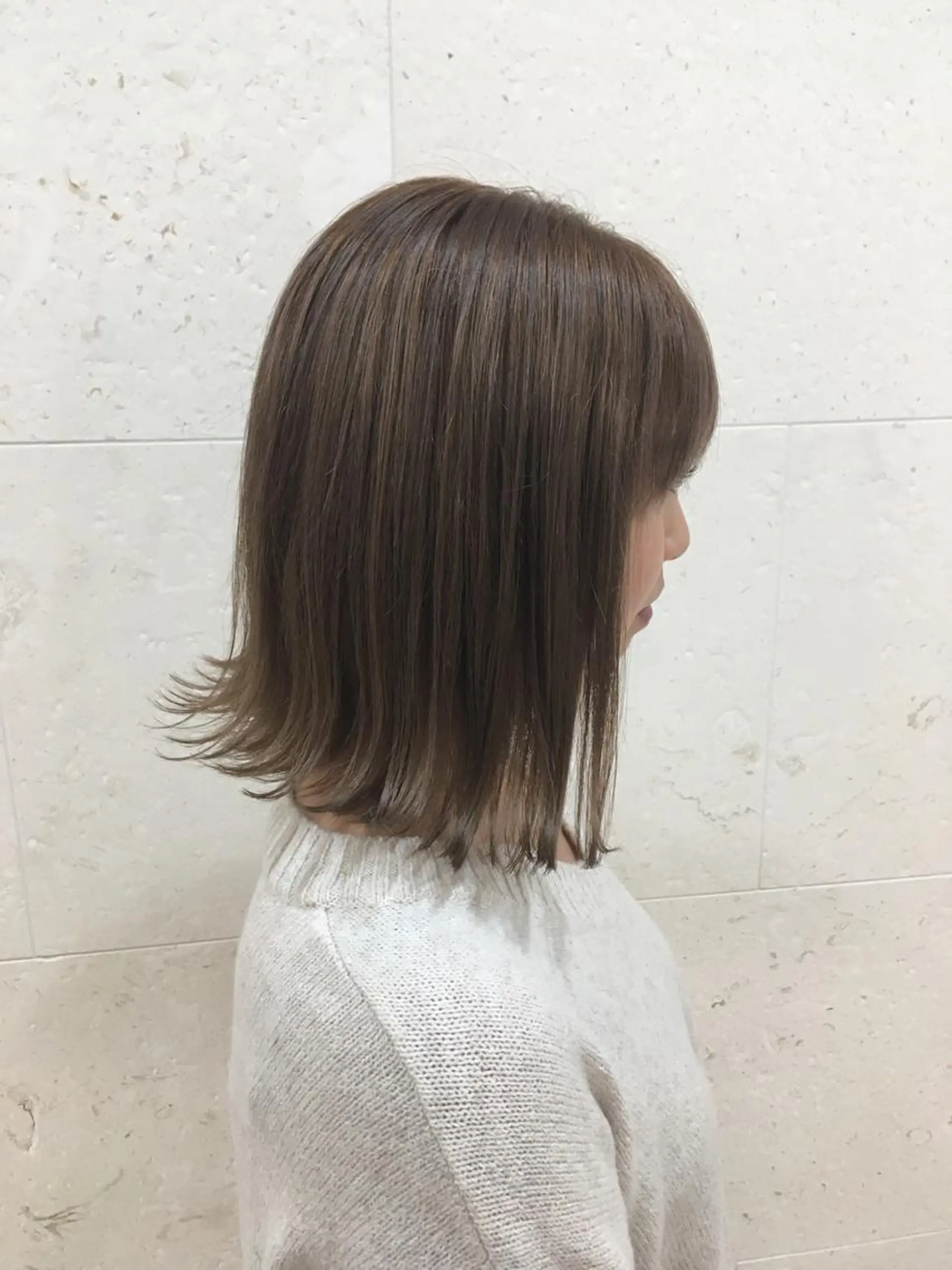 ミディアム カラー ベージュカラー ブリーチ 斉藤 貴也のヘアスタイル