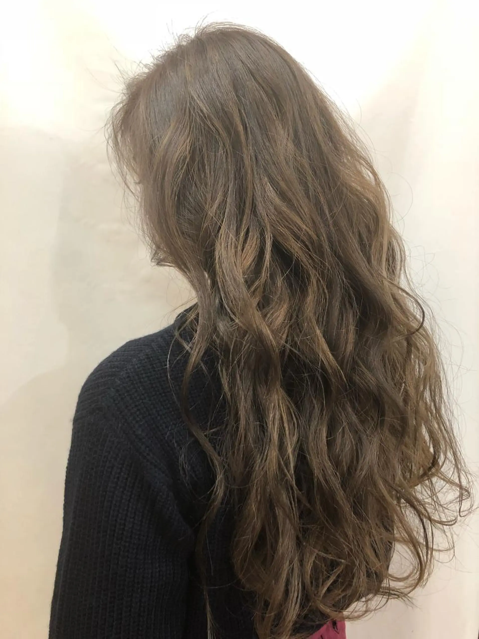 ロング カラー 女性に人気♪ はやしほのかのヘアスタイル