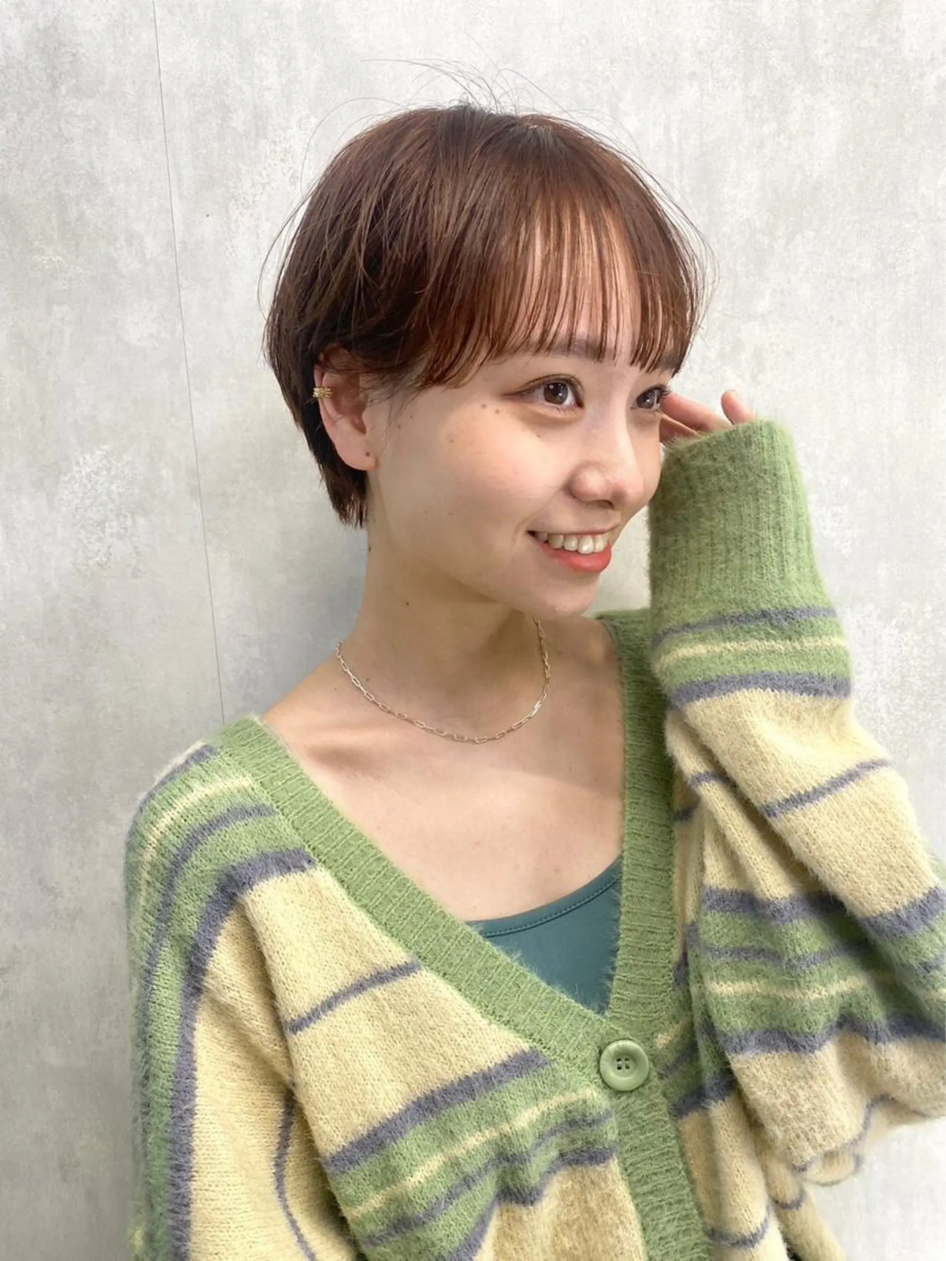 ショート youres hair 髪質改善トリートメント&ヘッドスパ  新宿三丁目店所属・髪質改善/艶髪 韓国レイヤー/えすたのヘアスタイル