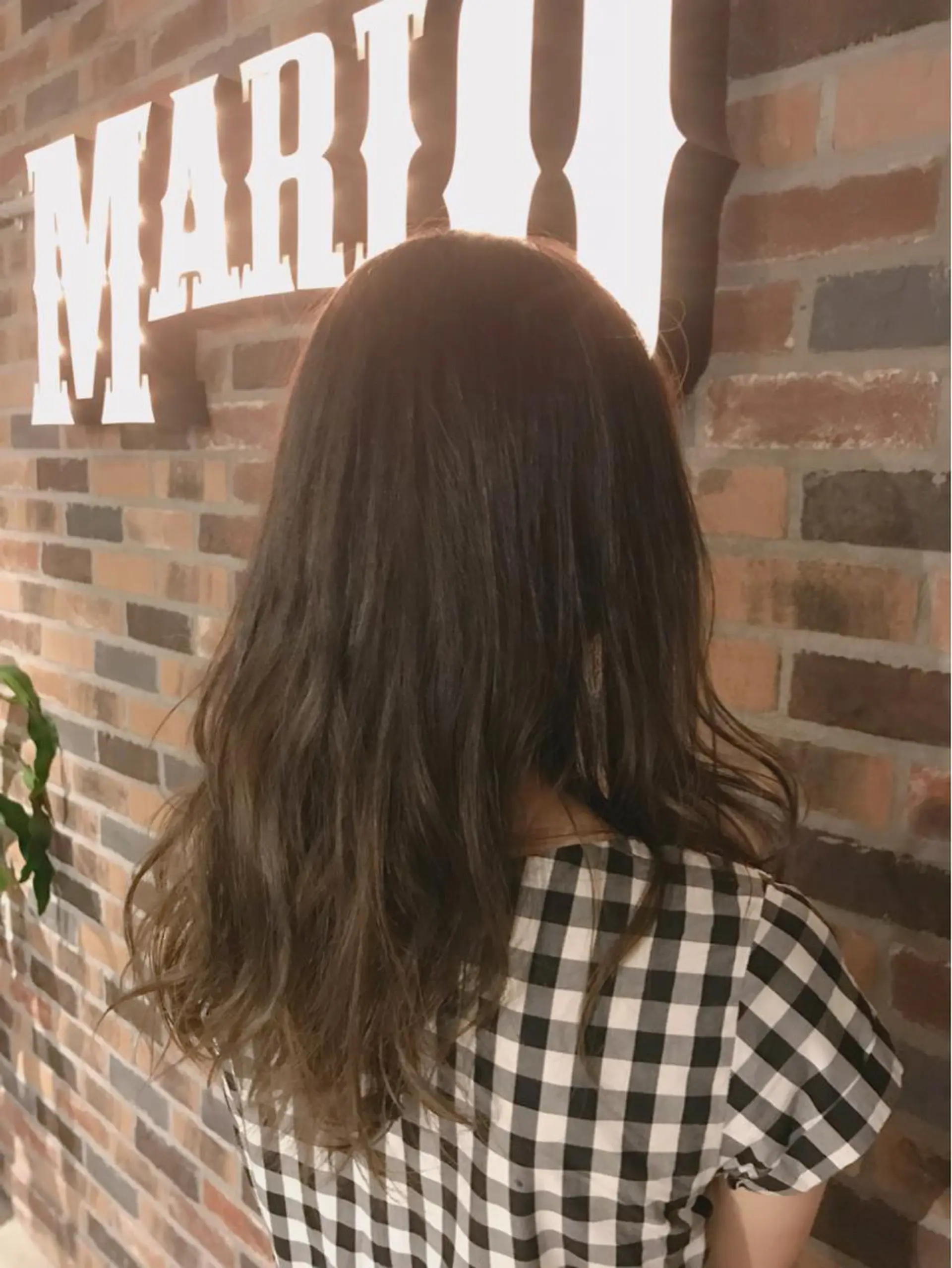 セミロング カラー ブリーチ グラデーションカラー ヘアカラー トリートメント ⭐️ハイクオリティ カラー杉本雄志⭐️のヘアスタイル