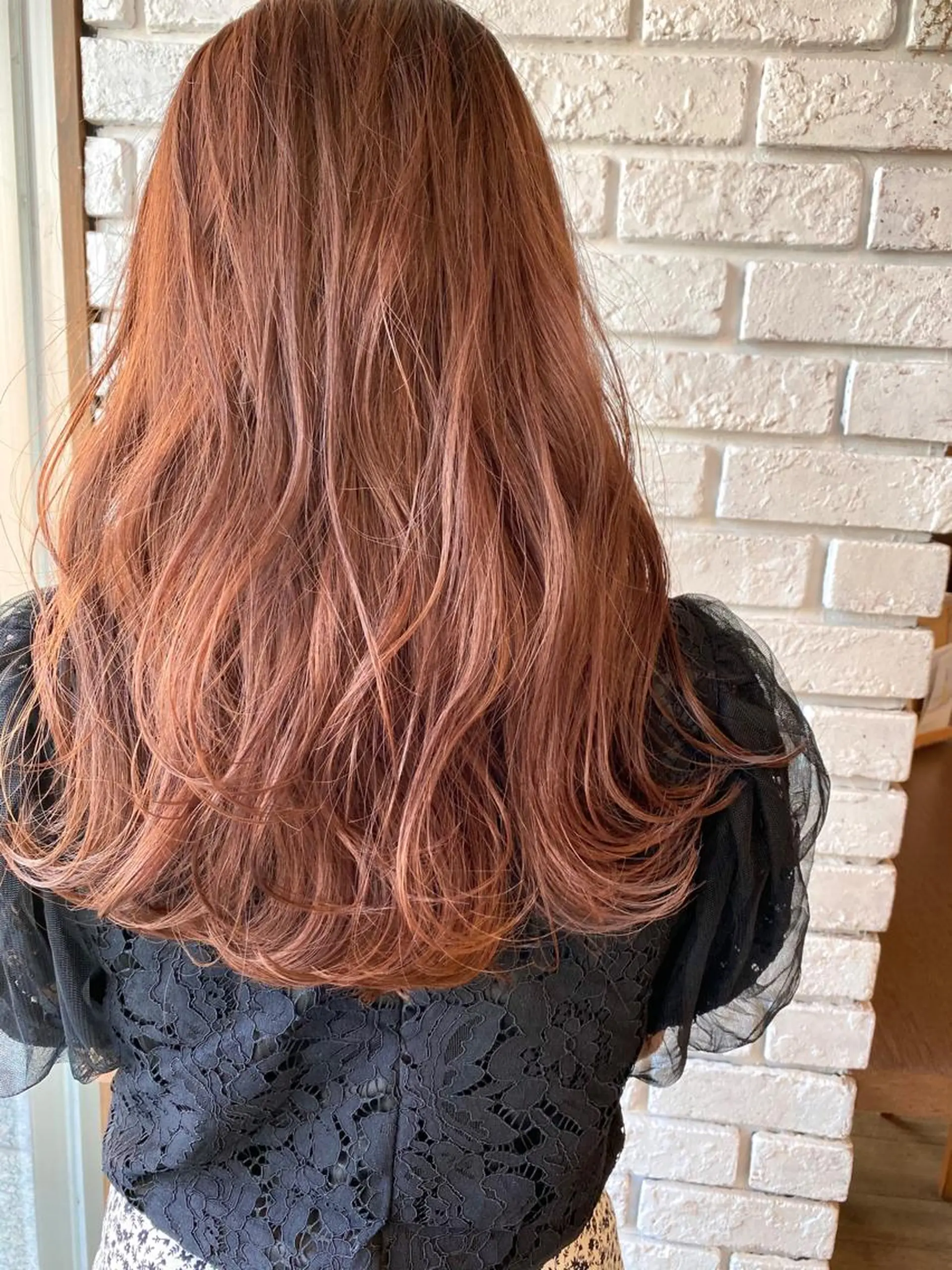 ロング カラー ダブルカラー ハイトーンカラー オレンジ ピンクカラー カット ヘアカラー トリートメント 日比 貴大/ minim hairのヘアスタイル