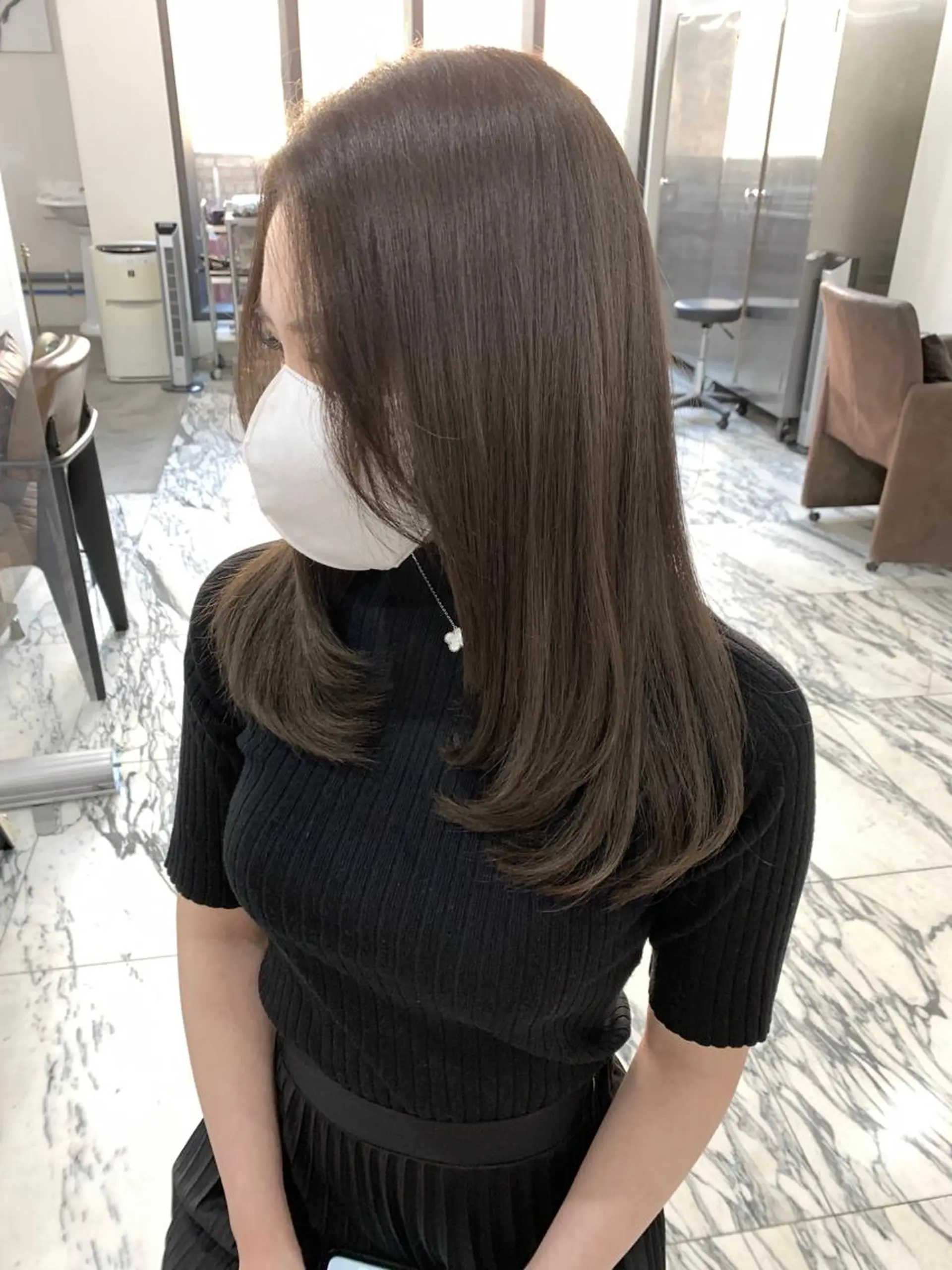 セミロング カラー エクステ（レミー毛） NINEのヘアスタイル