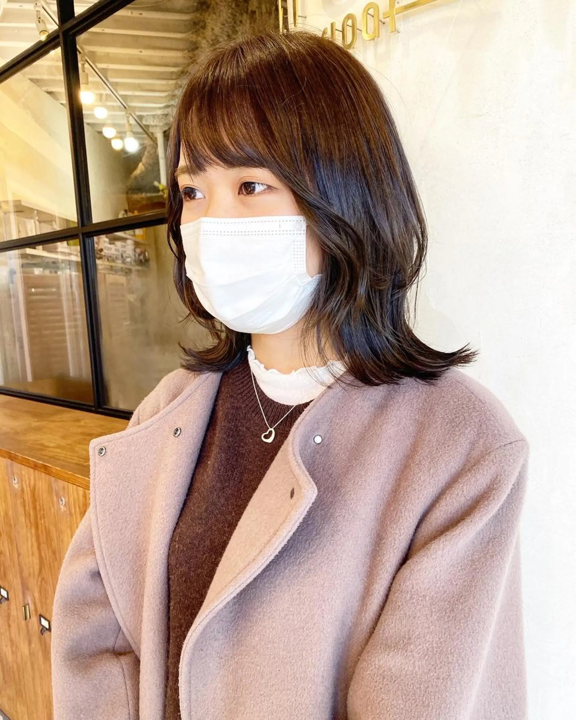 ミディアム くびれヘア くびれレイヤー レイヤーカット 鎌倉 彩のヘアスタイル