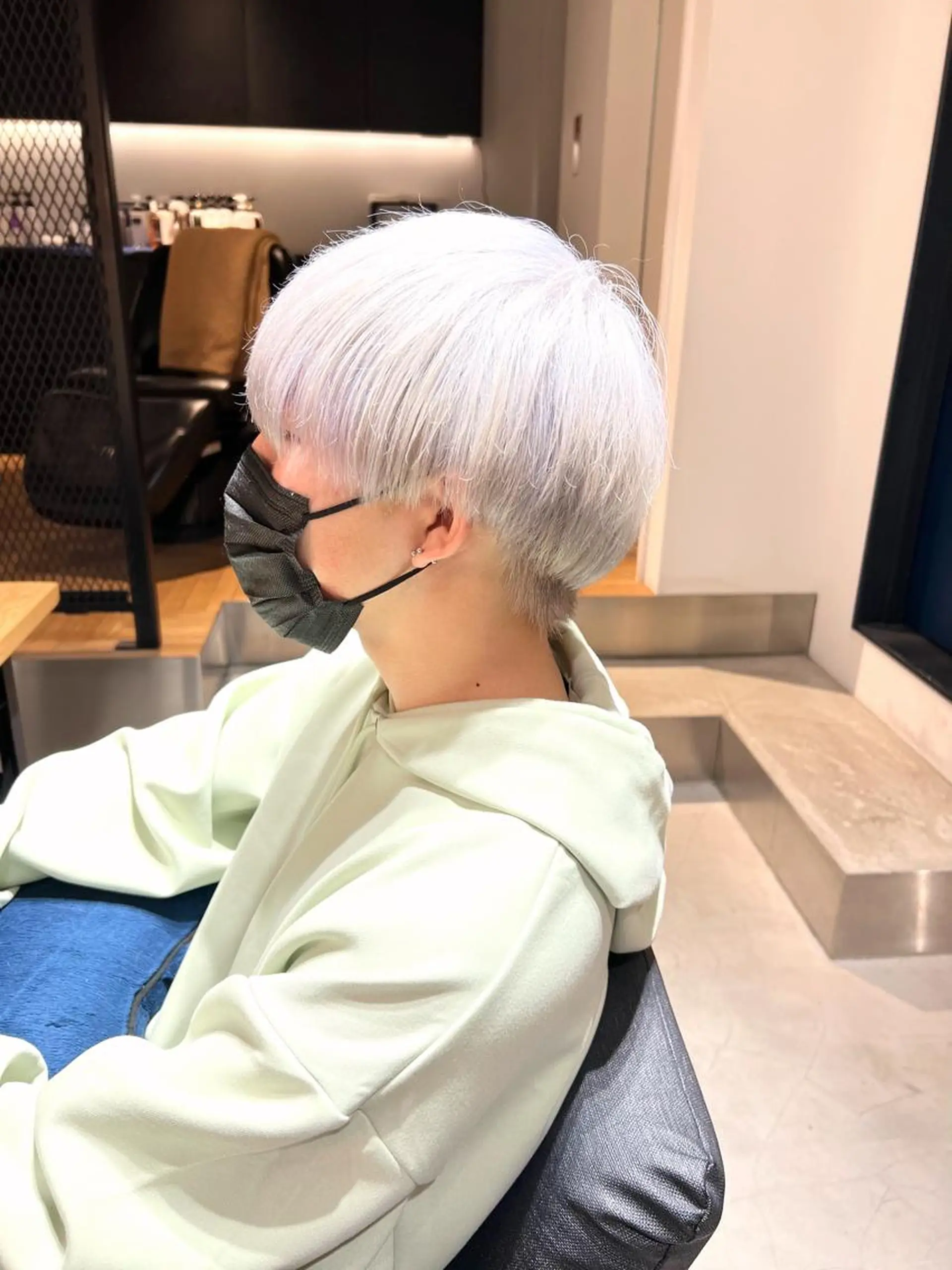 カラー メンズ アッシュ ホワイトアッシュ ヘアカラー トリートメント メンズ専門　井藤 雅也のヘアスタイル