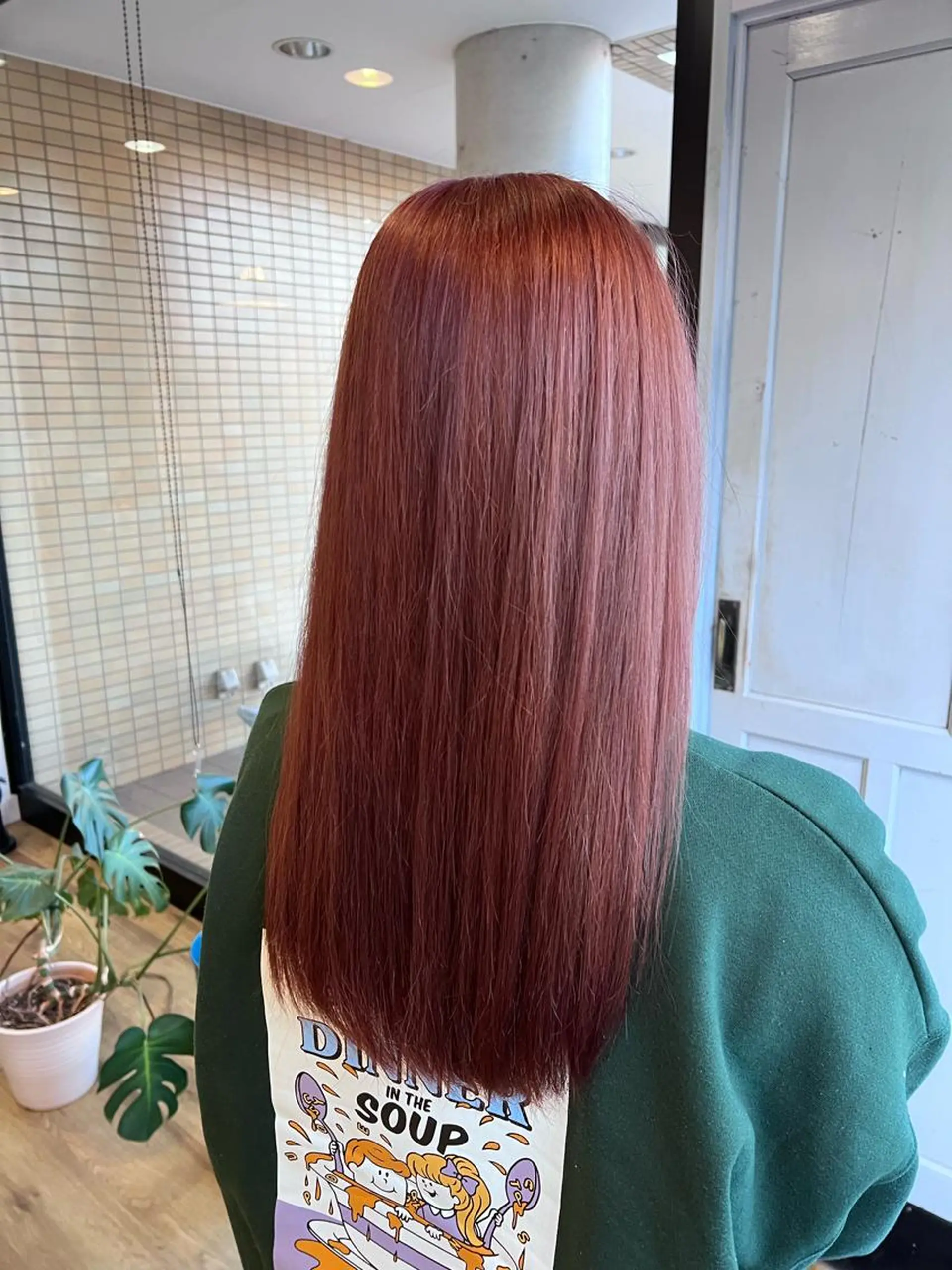ロング カラー レッドカラー ヘアカラー トリートメント ツキダテ ユイのヘアスタイル