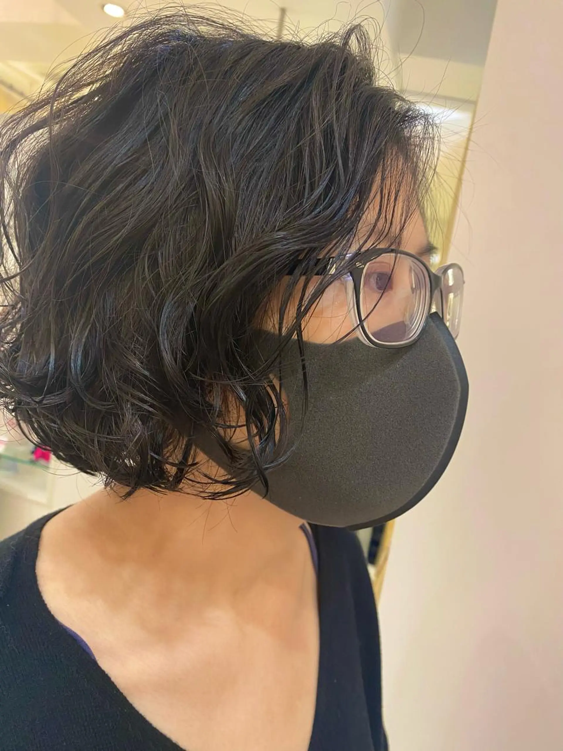 ショート パーマ ✨くびれスタイル✨️ 戸嶋穂乃香のヘアスタイル