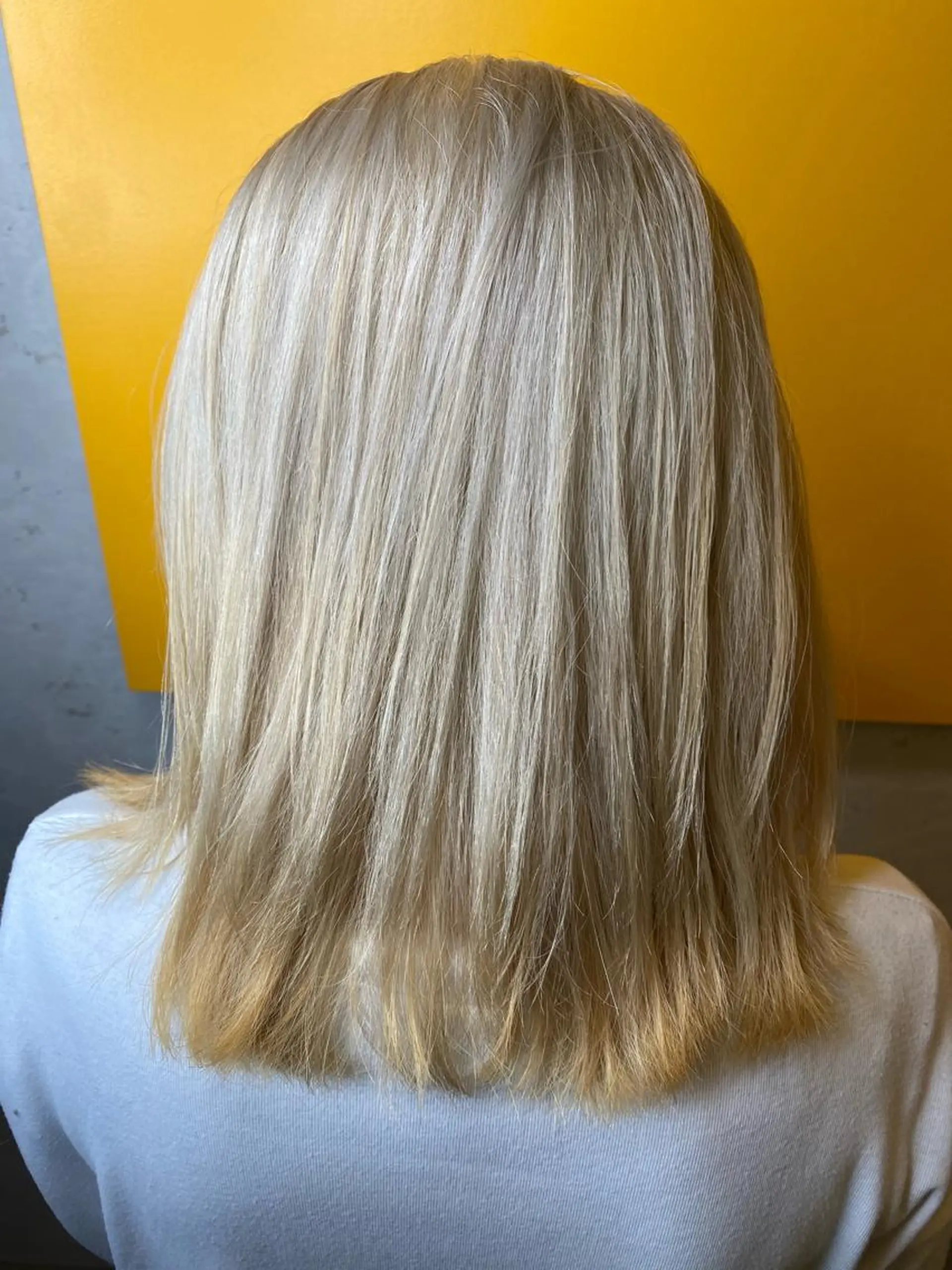 ミディアム カット ヘアカラー 👾徐 涛👾のヘアスタイル