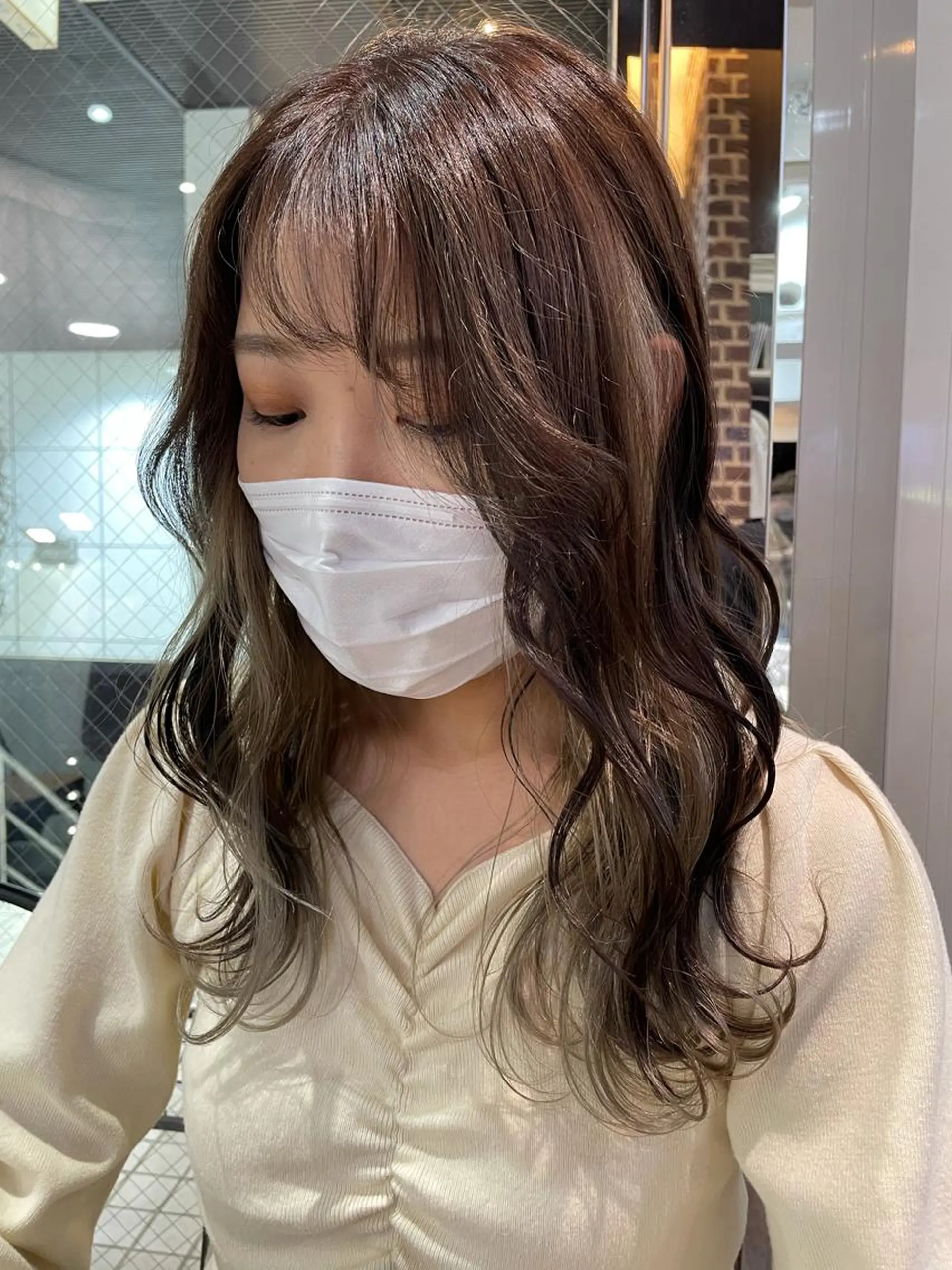 ロング カラー インナーカラー ヘアカラー トリートメント 韓国ヘア🦋 MIYUのヘアスタイル