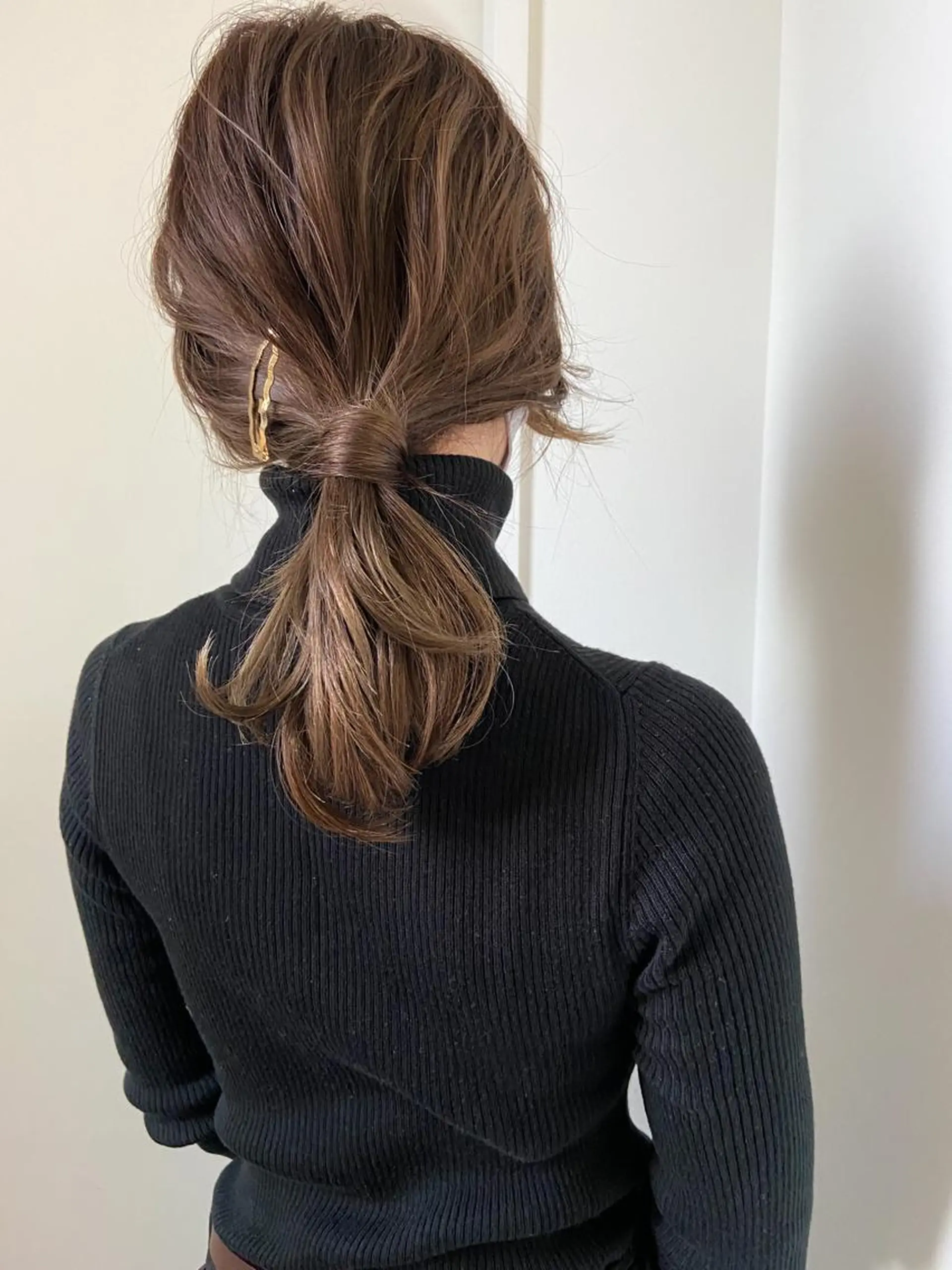 セミロング カラー アッシュ ベージュカラー 透明感カラー ココアベージュ ハイライトカラー 岡本康平/ボブ /ブリーチ/レイヤーのヘアスタイル