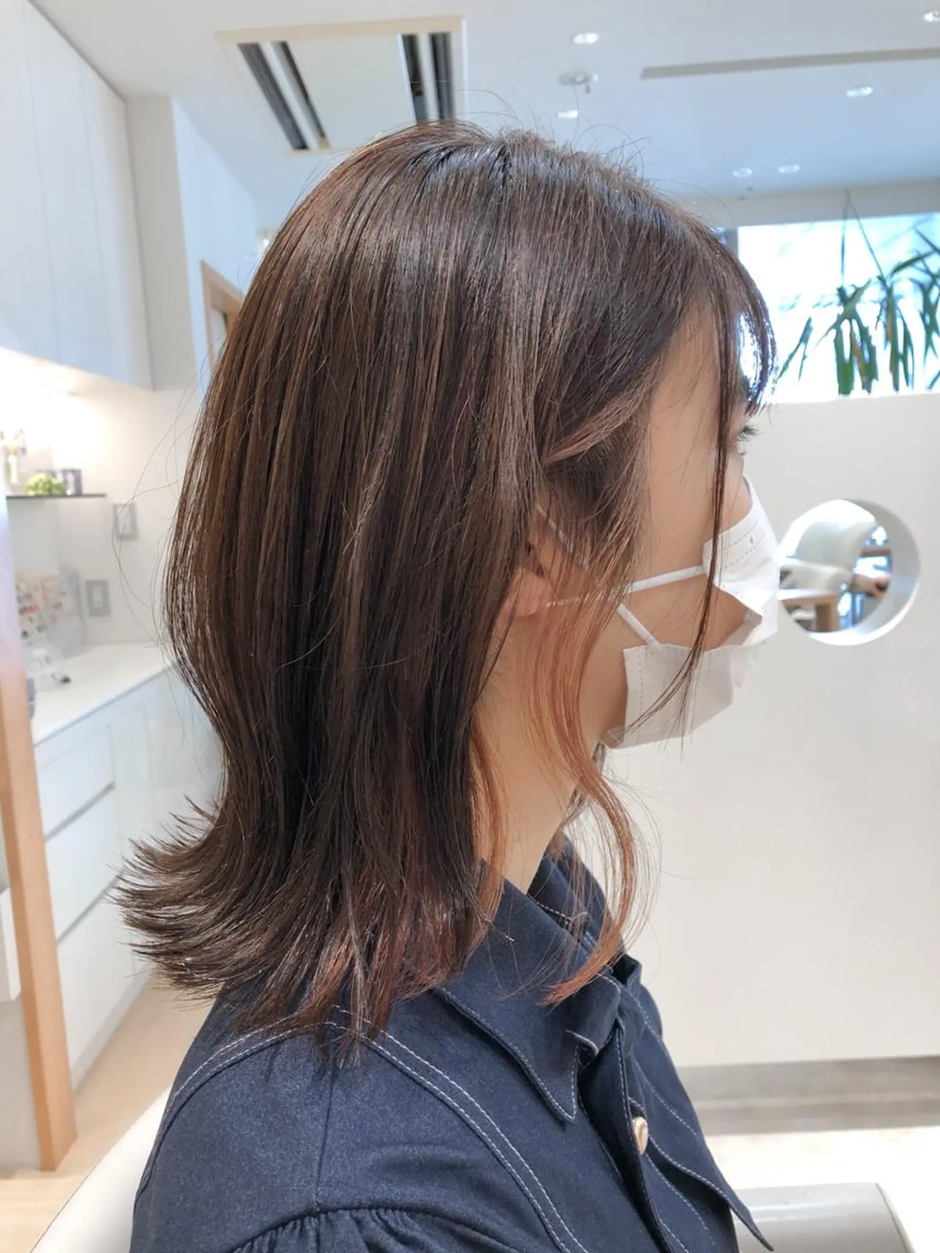 ミディアム カラー くびれヘア 佐藤 侑哉のヘアスタイル