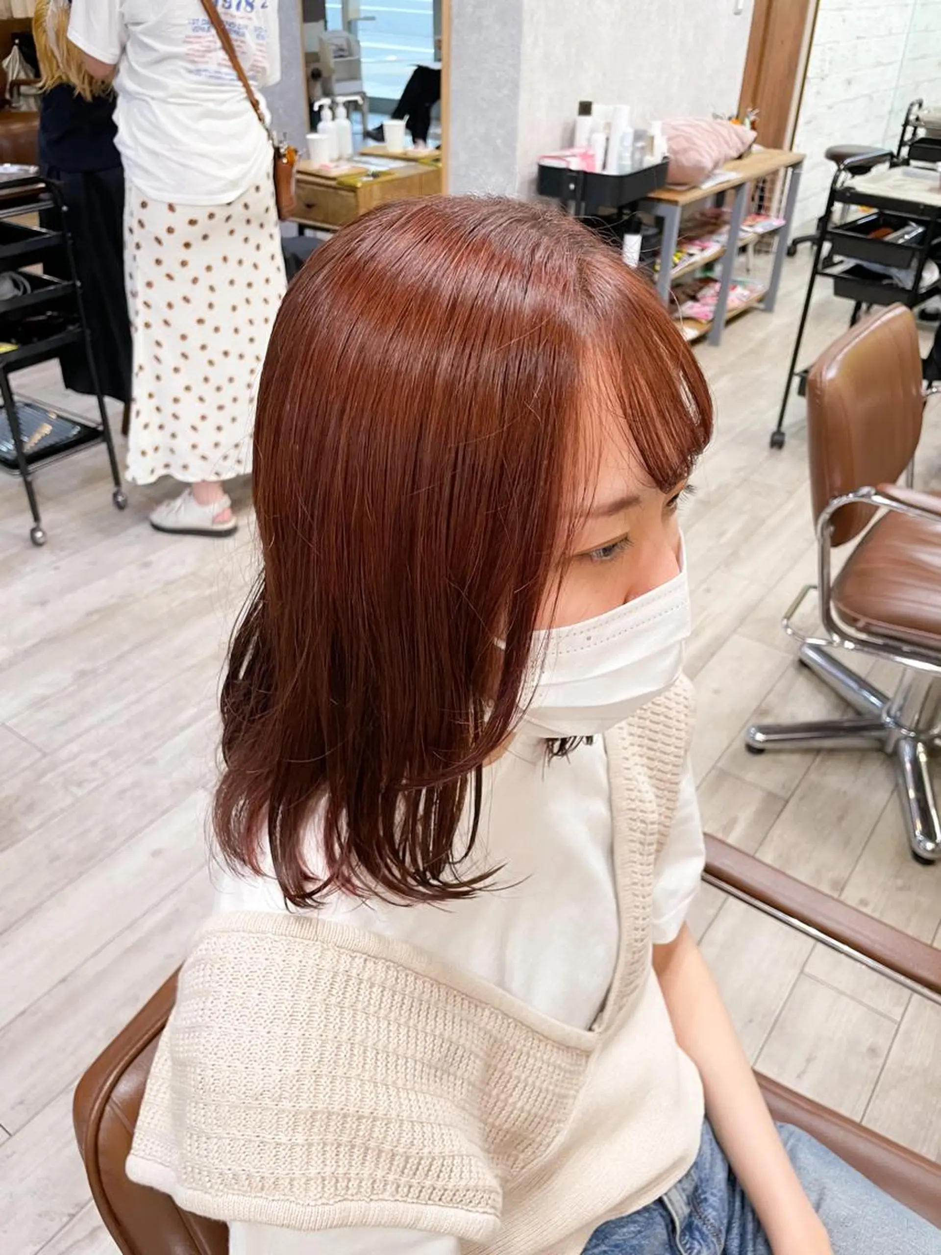 ミディアム カラー ヘアアレンジ ベージュカラー ブラウンカラー 透明感カラー オレンジ オレンジベージュ イワタ マハ/ minim hairのヘアスタイル