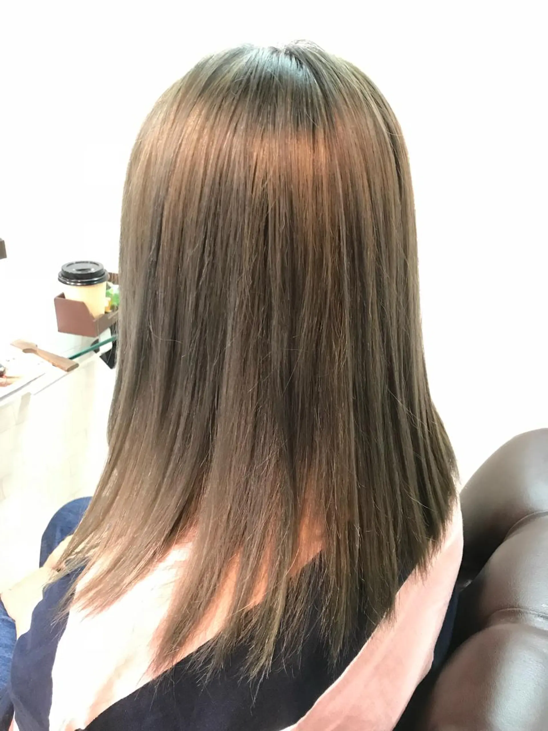 セミロング カラー 透明感カラー ダブルカラー グレージュ flui hair所属・ショート✨美髪矯正✨ wasaiのヘアスタイル