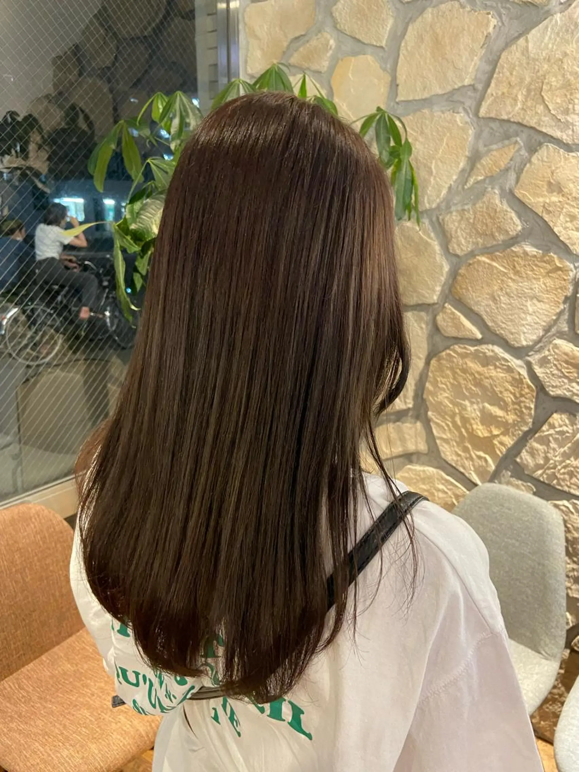 ロング ヘアカラー ハラダ ヒナミのヘアスタイル