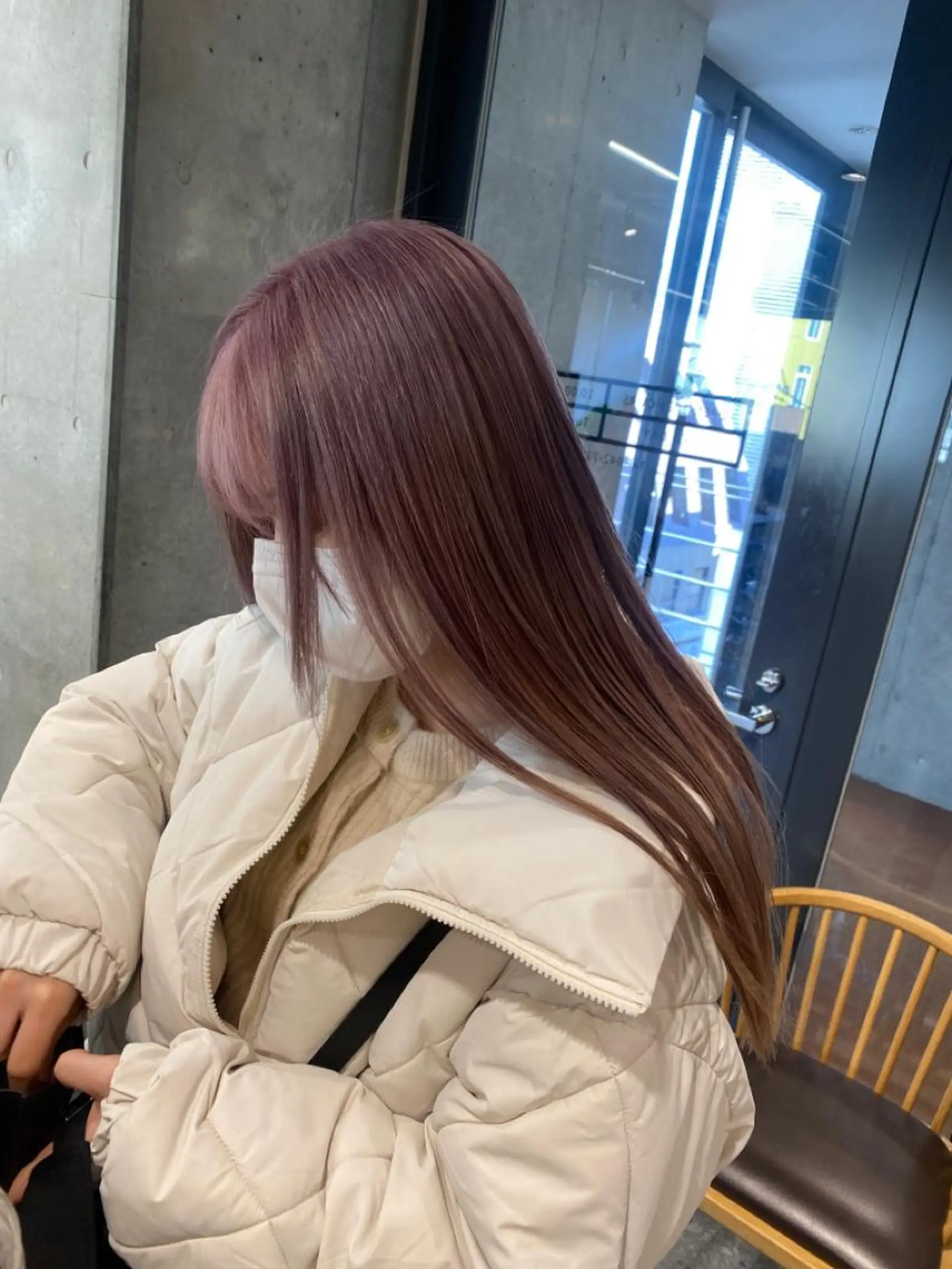 ロング ヘアカラー まお♡レイヤーカット 耳ツボジュエリーのヘアスタイル