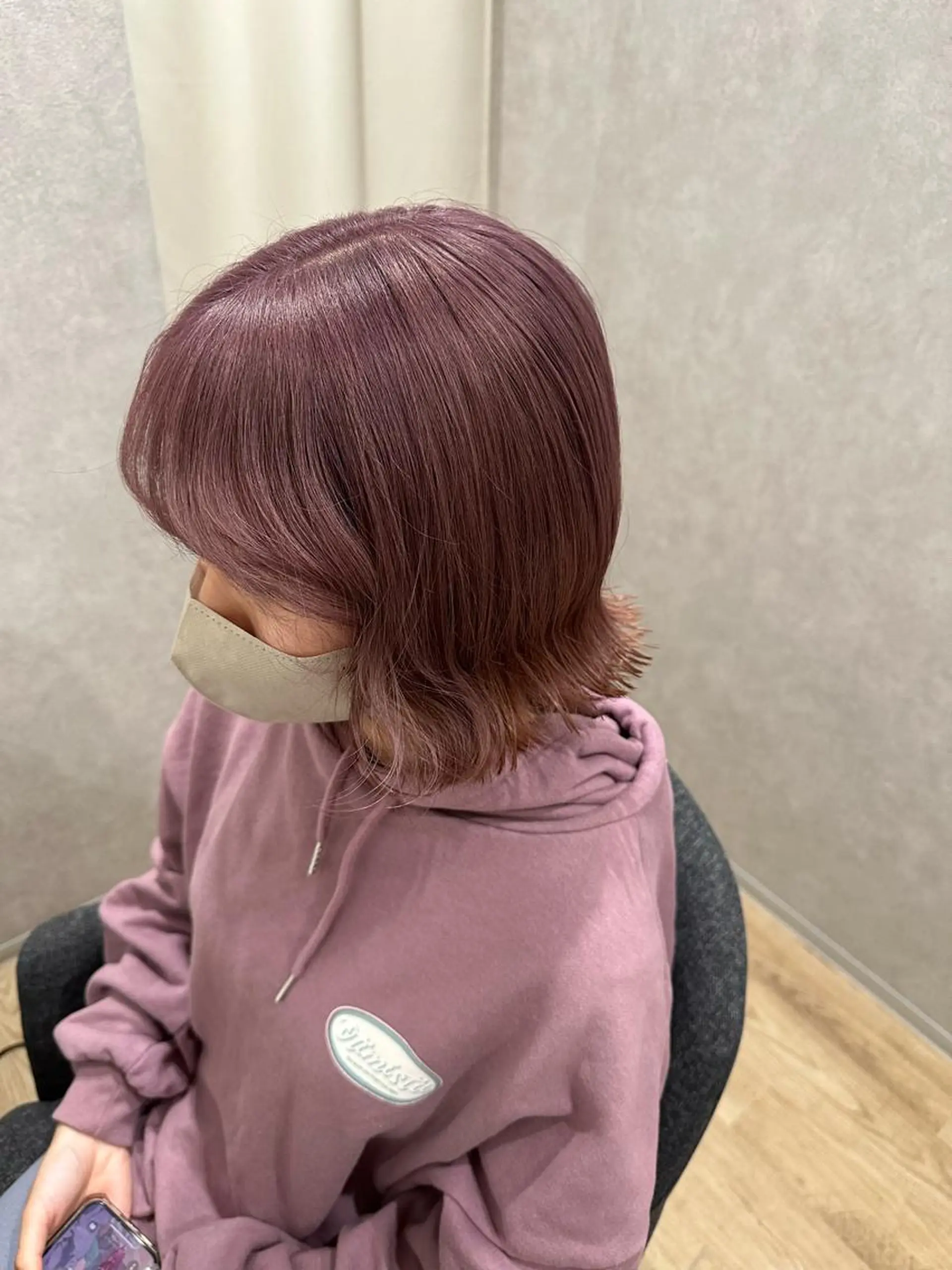 ミディアム カラー ブリーチ ラベンダーカラー ラベンダーピンク ピンクカラー 上田 紗也のヘアスタイル