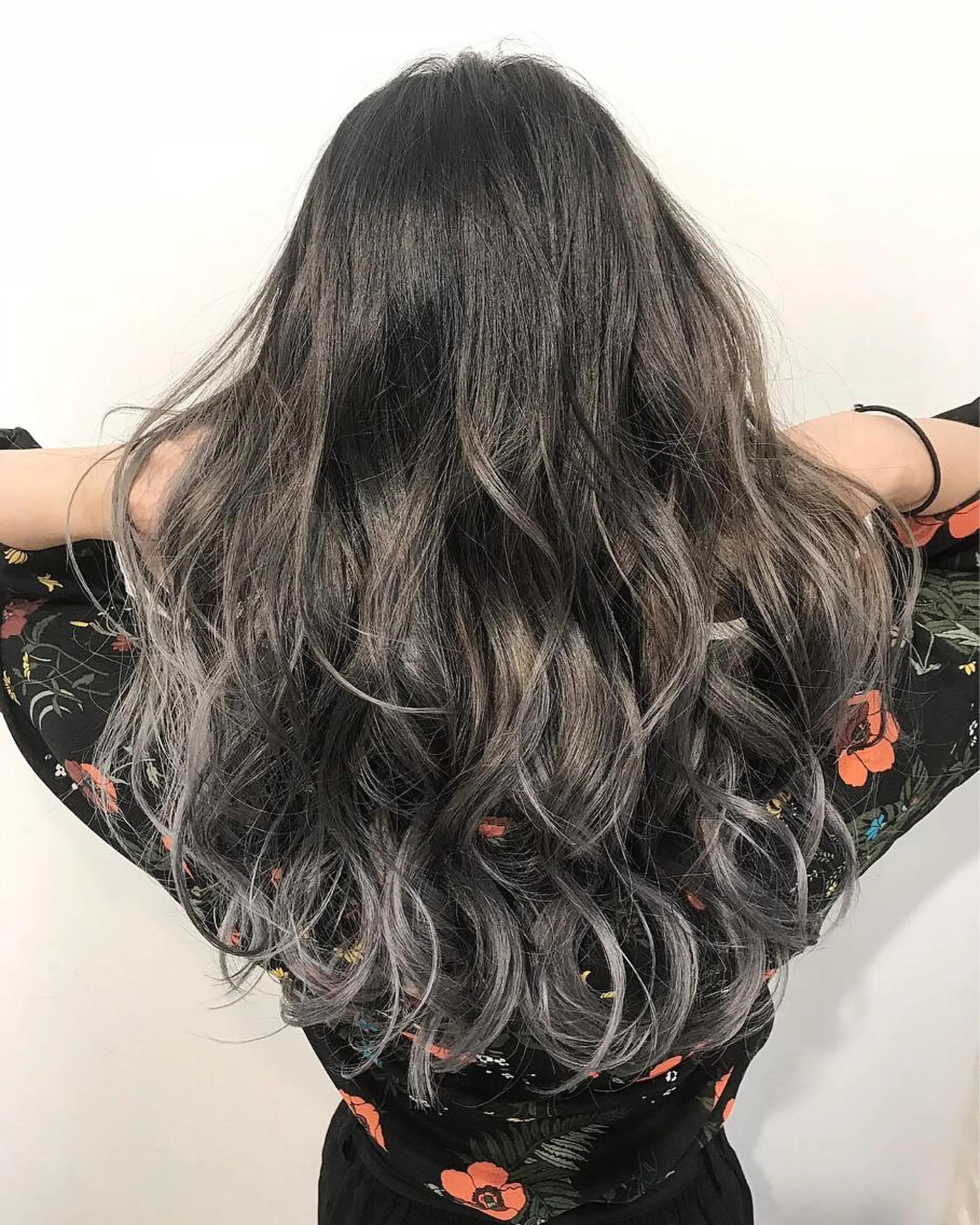 ロング カラー カット ヘアカラー grow【グロウ】恵比寿所属・奥野 貴史　代表　レイヤーのヘアスタイル