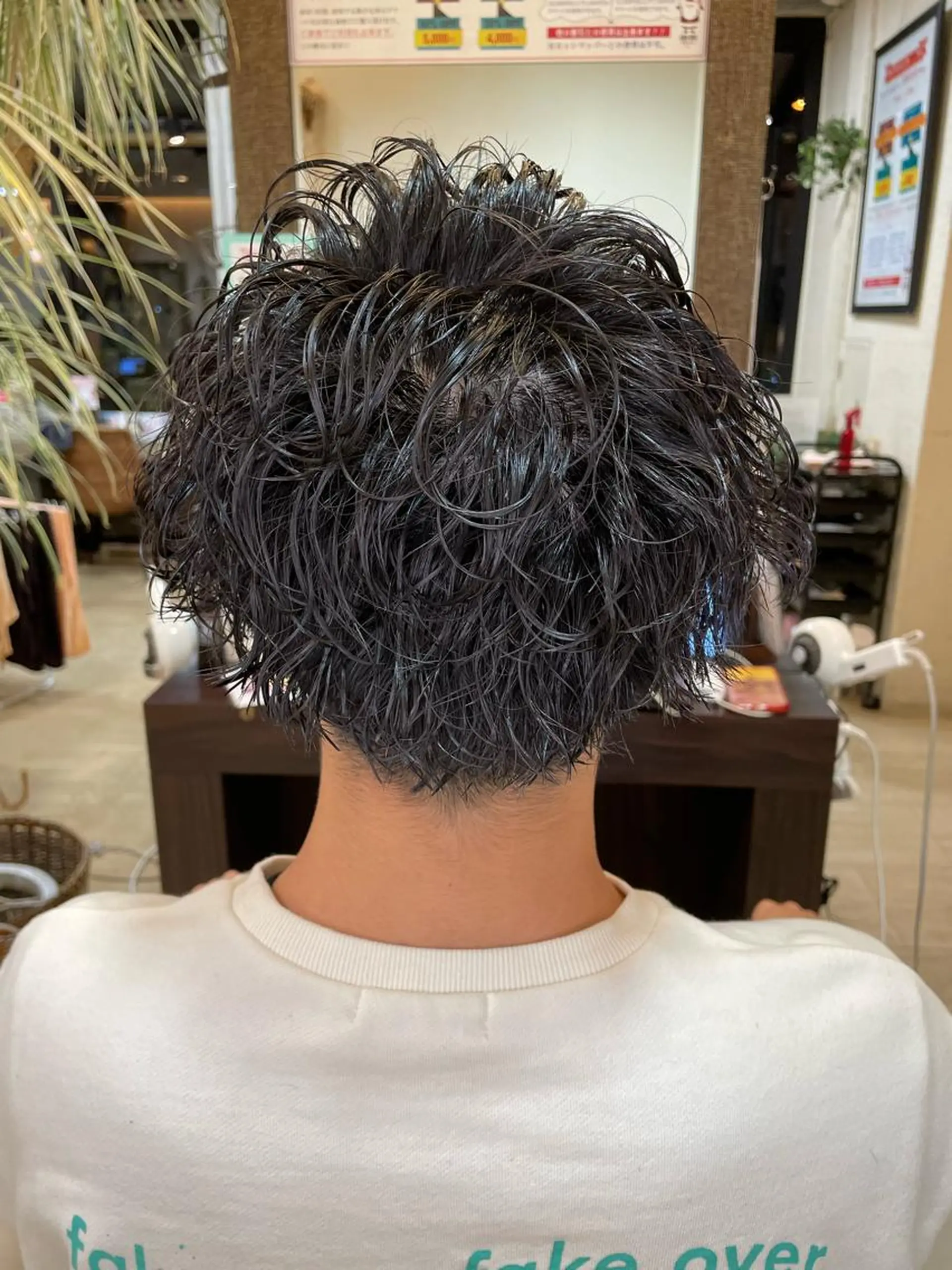 ミディアム パーマ メンズ カット パーマ メンズパーマ 赤司 泰樹のヘアスタイル
