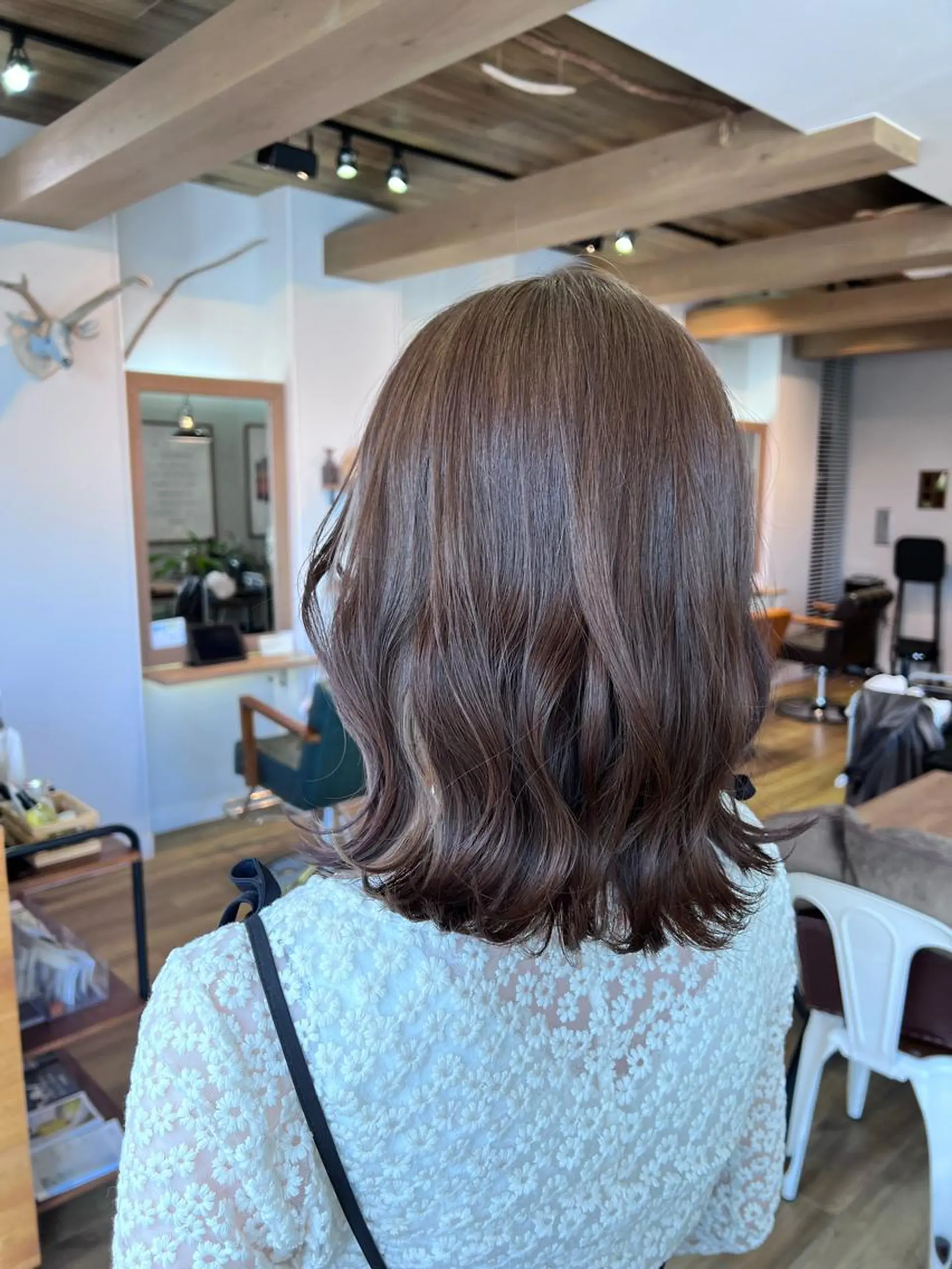 セミロング カラー ブラウンカラー インナーカラー ヘアカラー トリートメント ツキダテ ユイのヘアスタイル