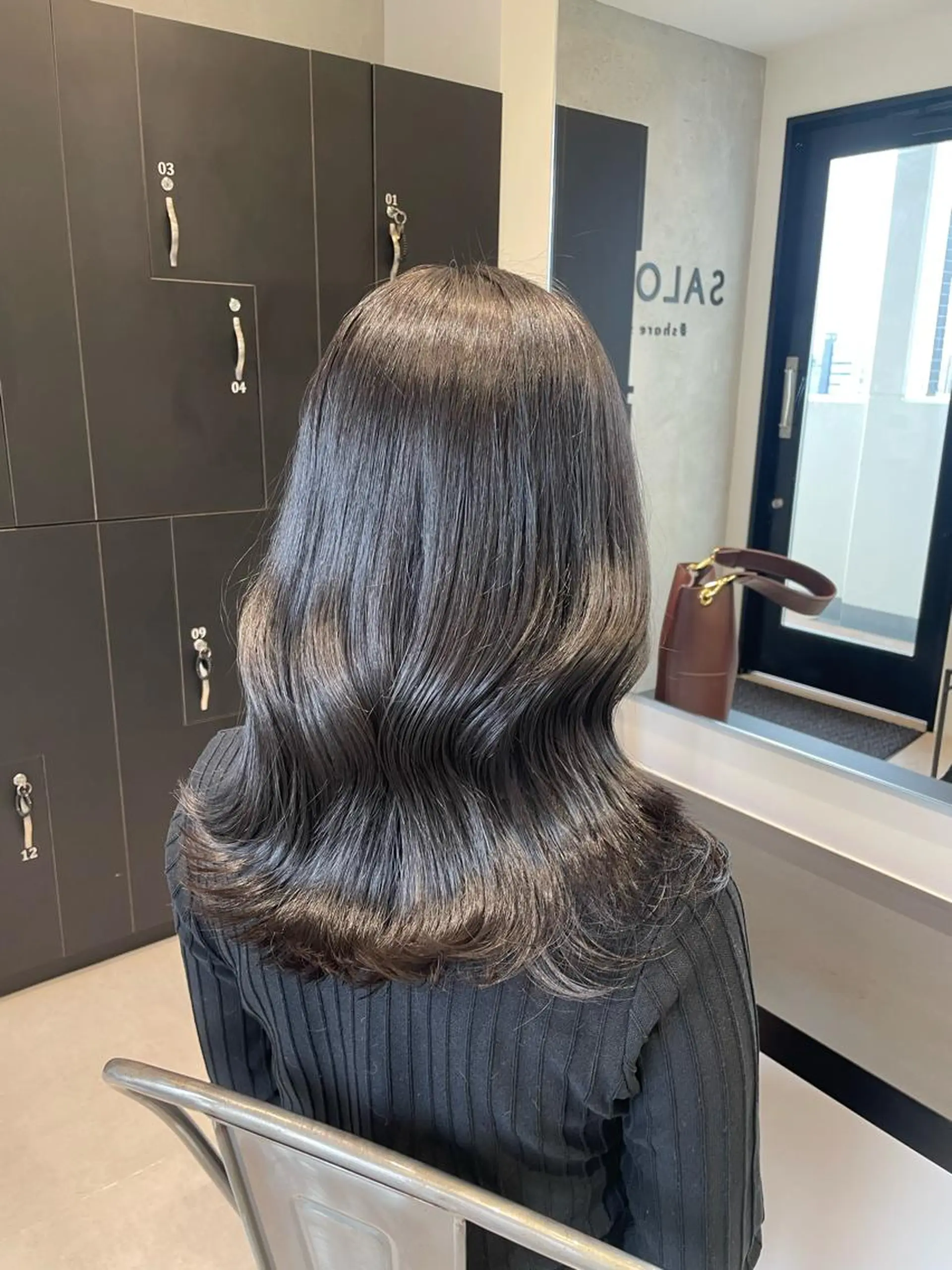 セミロング 【美容室が苦手な方 専問美容室】MIHOのヘアスタイル