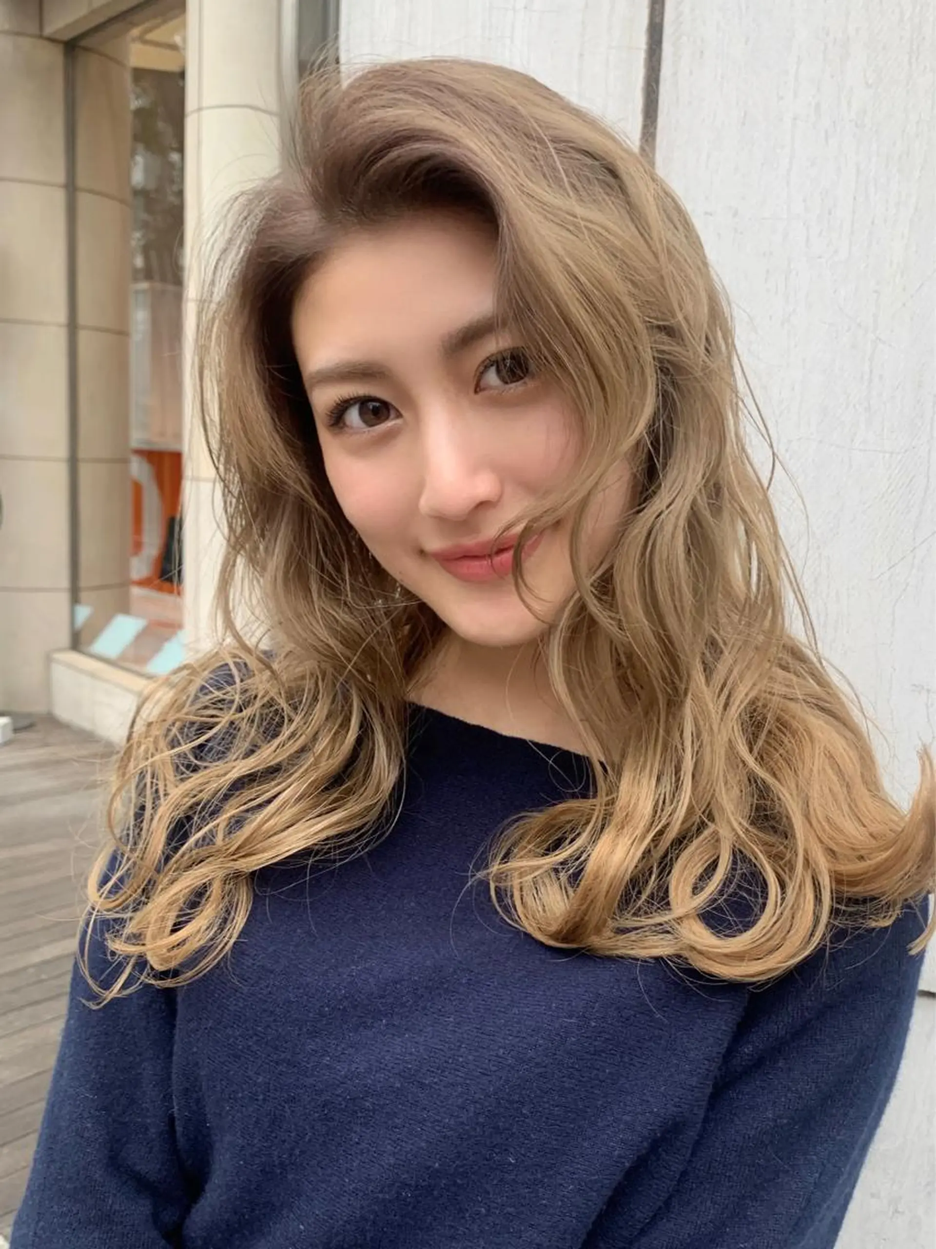 ミディアム カラー ヘアアレンジ アッシュ ベージュカラー ブリーチ ケアブリーチ ハイトーンカラー ブリーチ＆カラーが 得意☀️望月宣雄☀️のヘアスタイル