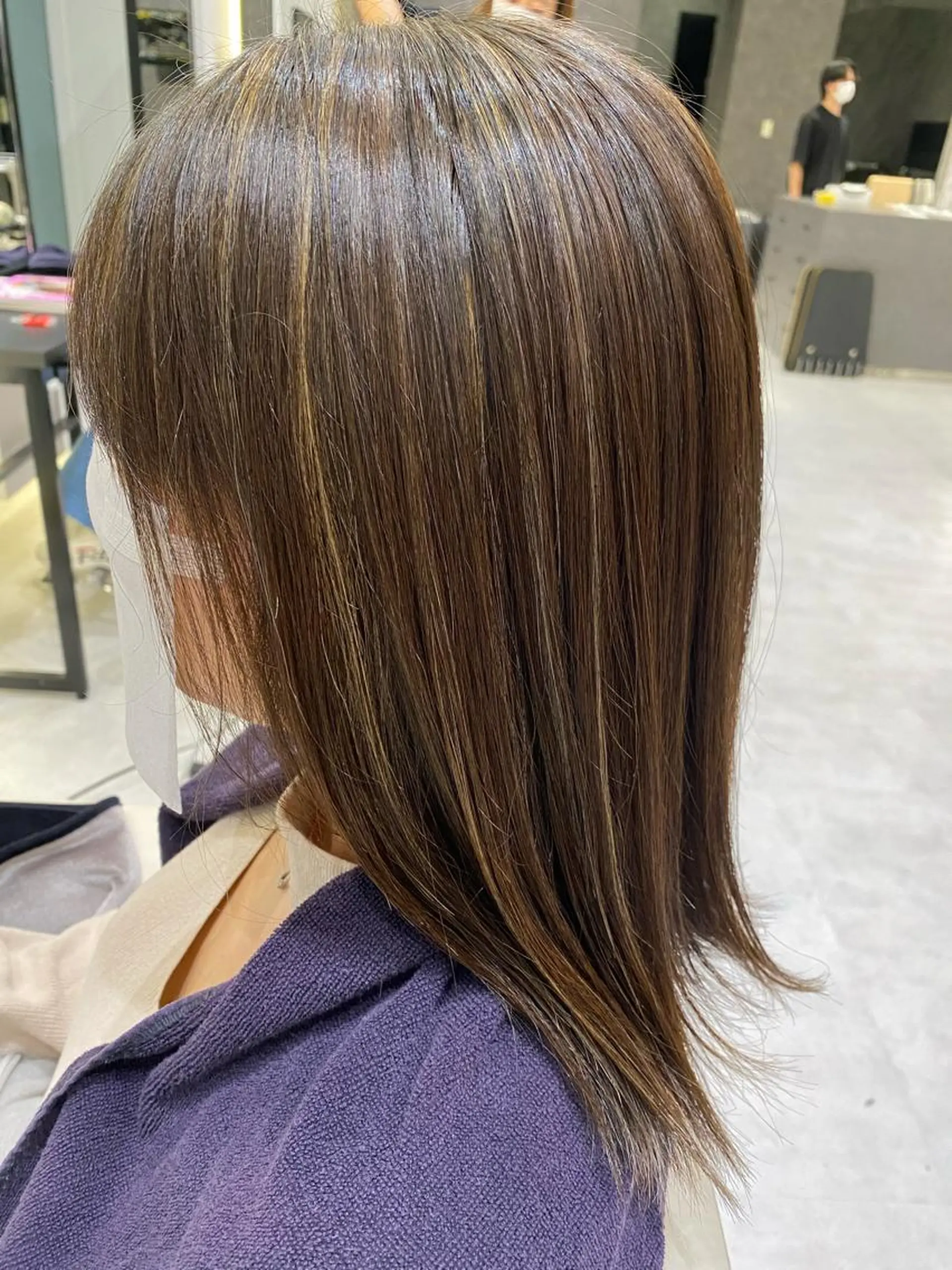 ミディアム カラー コルソケーツー　梅田茶屋町(corso k-two)所属・三村 さゆみのヘアスタイル