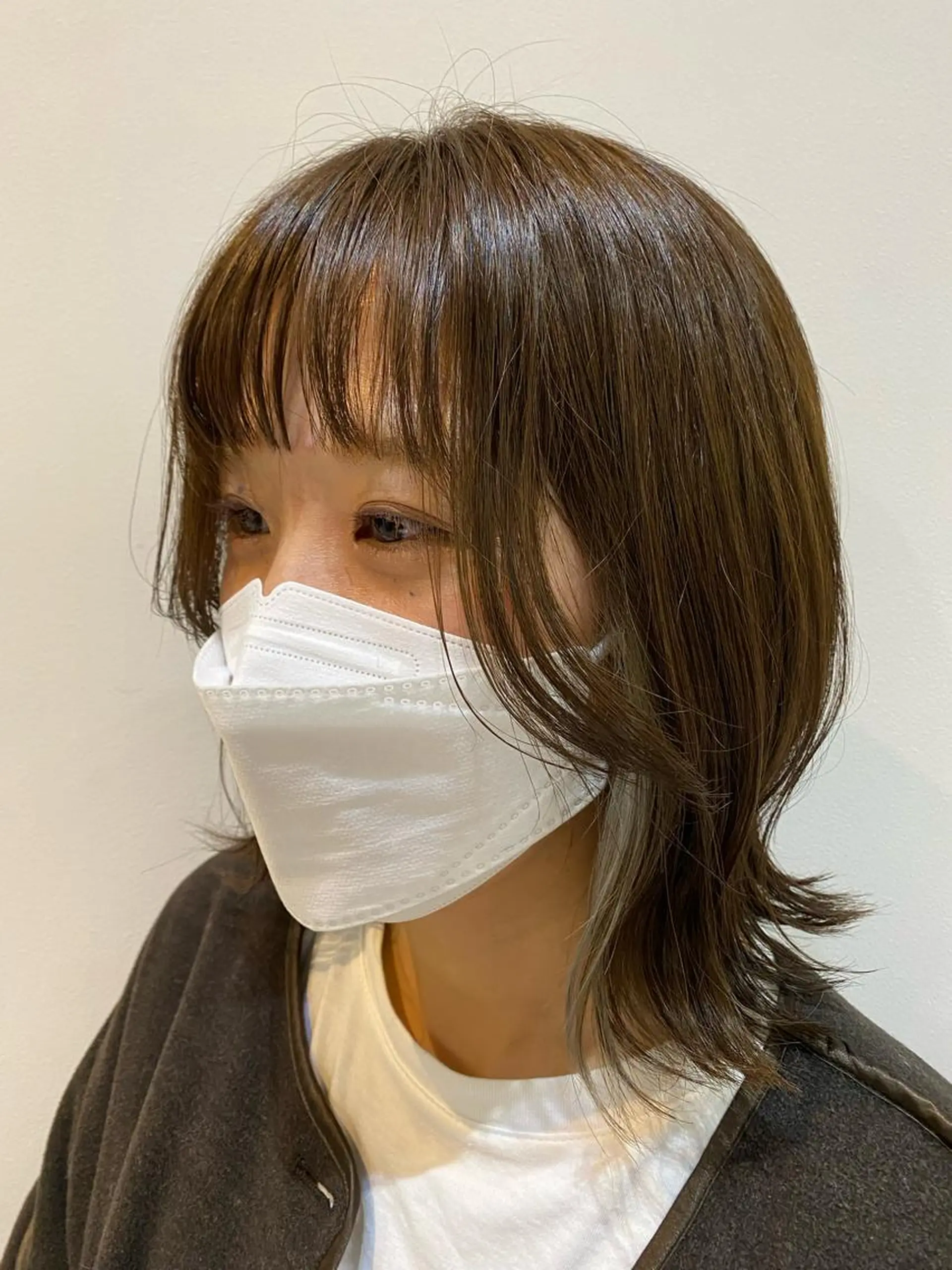 ミディアム カラー ミディアムパーマ バレイヤージュ ブリーチ ケアブリーチ デザインカラー カット ヘアカラー トリートメント 大人かわいい×艶髪 🤍塩川のヘアスタイル