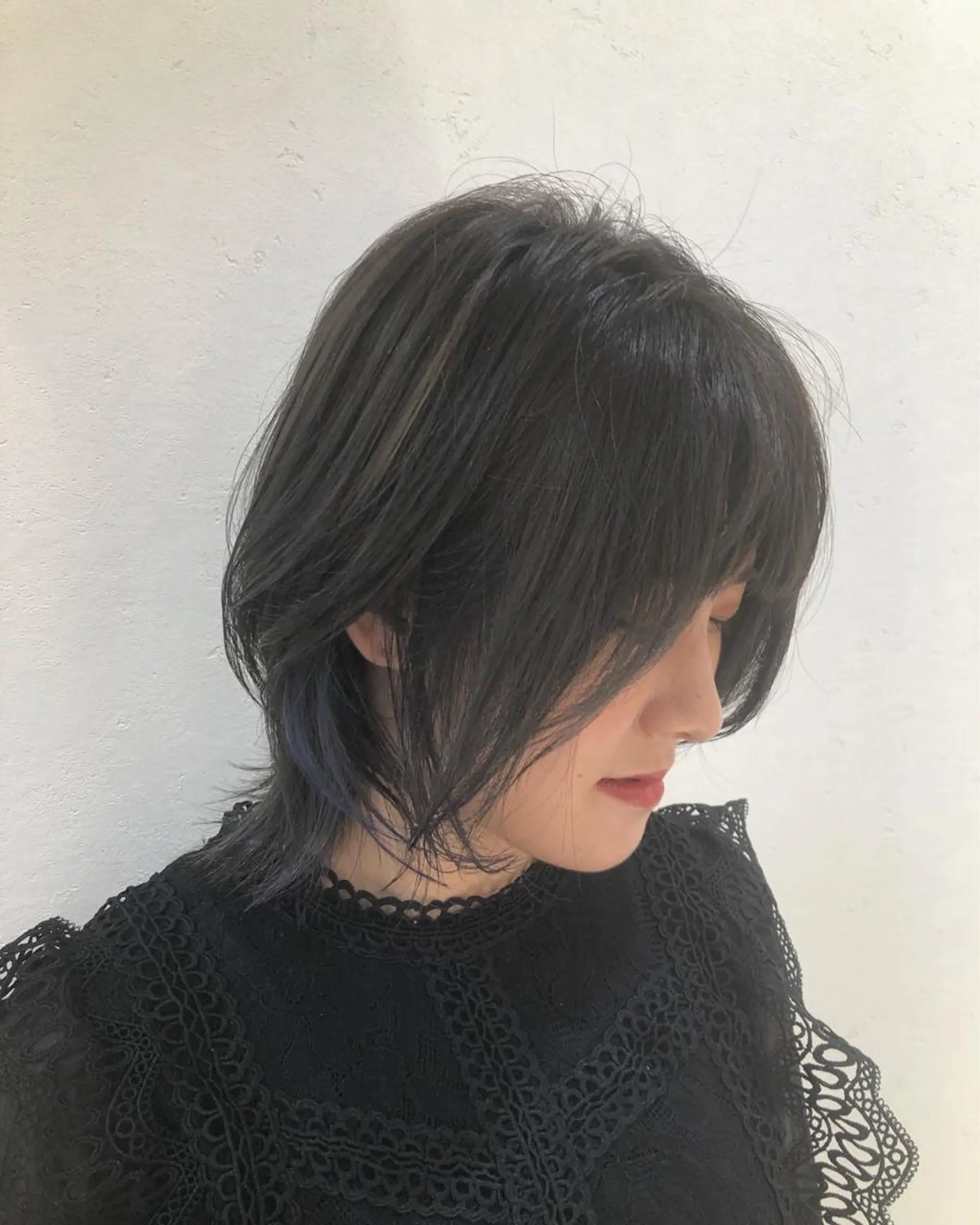 ミディアム カラー レイヤーカット ウルフカット カット 透け感カラー🫧 加納トモヒロのヘアスタイル