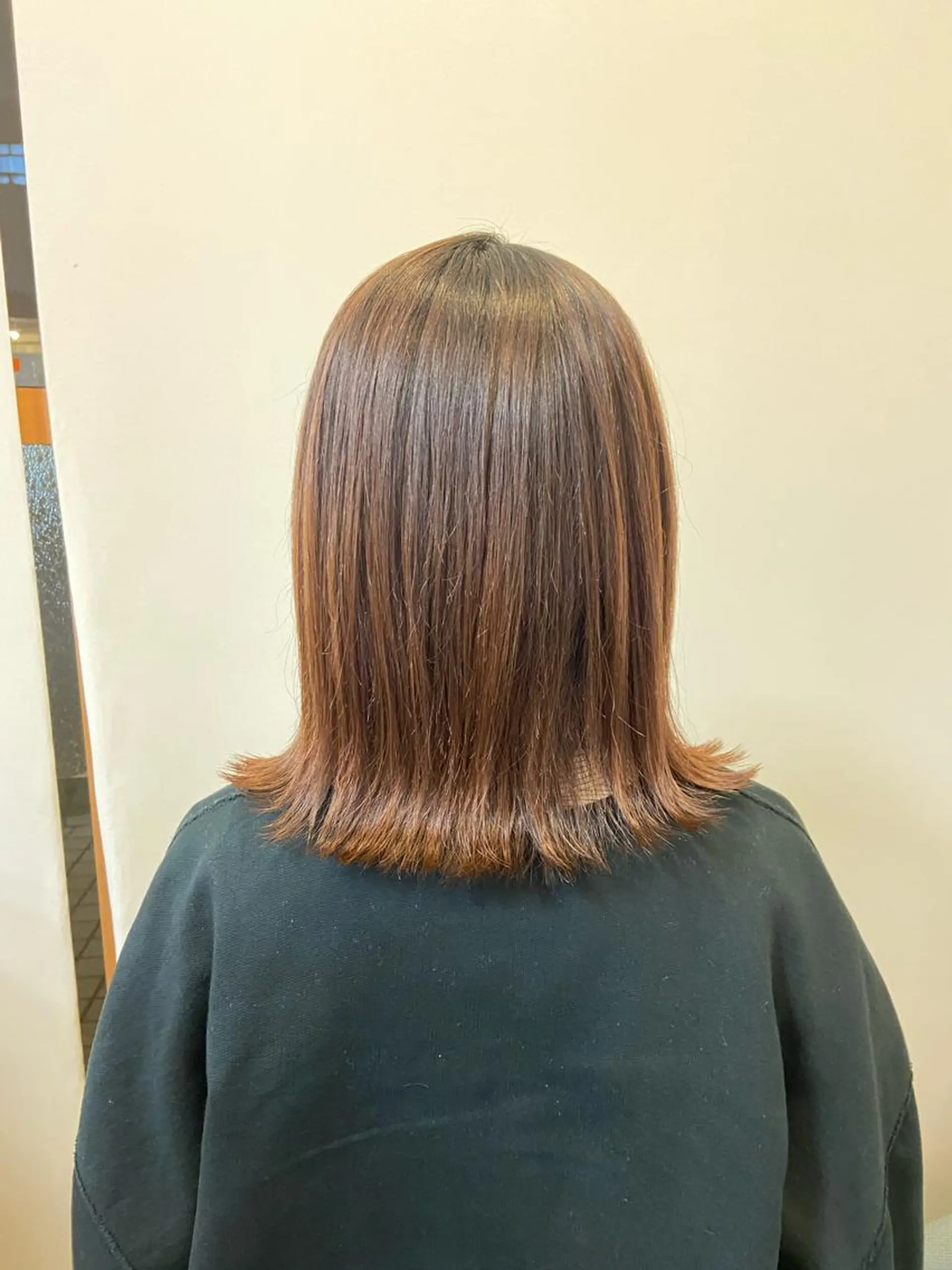 ミディアム 外ハネヘア カット 中川 真帆のヘアスタイル