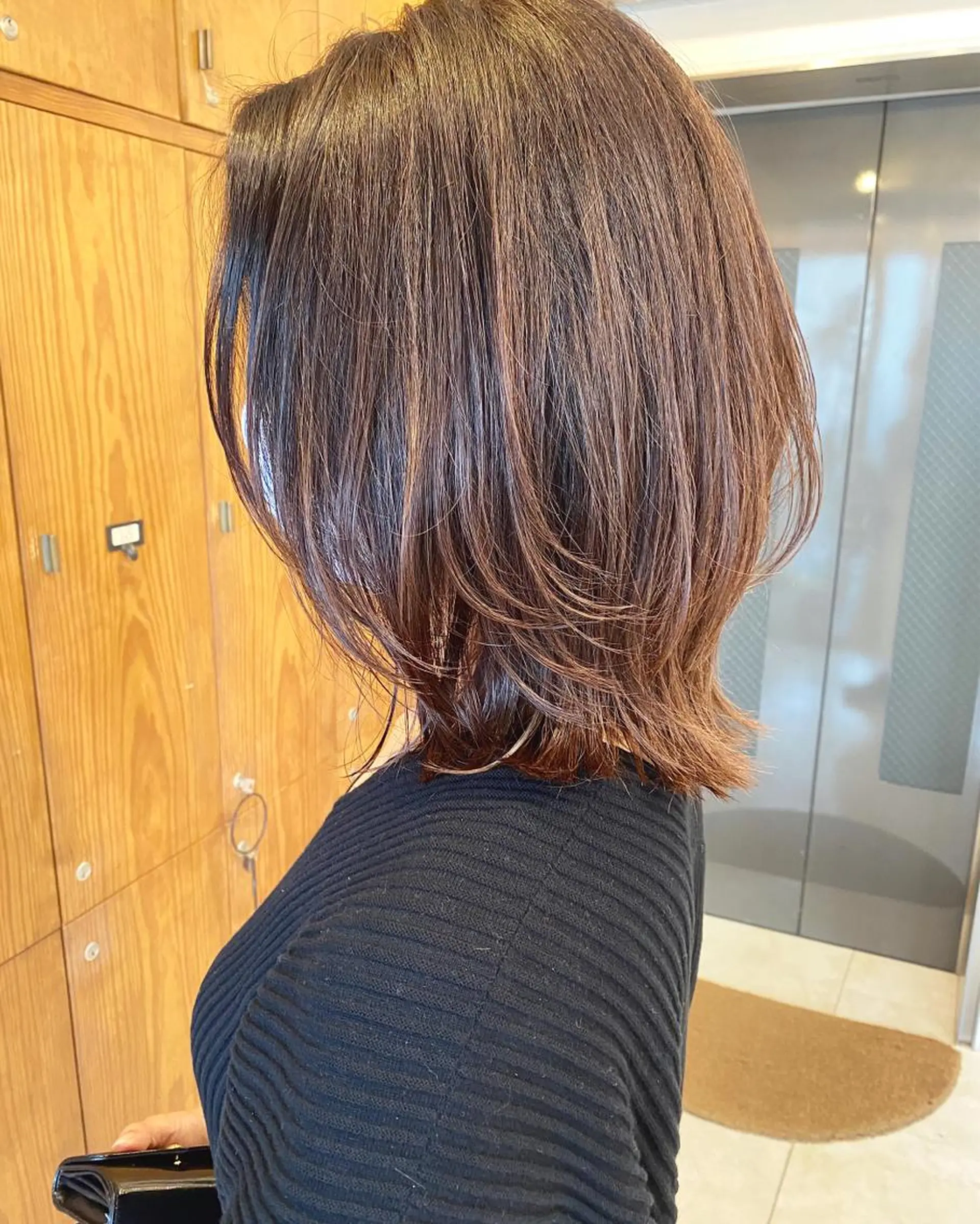 セミロング カラー 艶髪🫧髪質改善🌿 結城綾菜のヘアスタイル