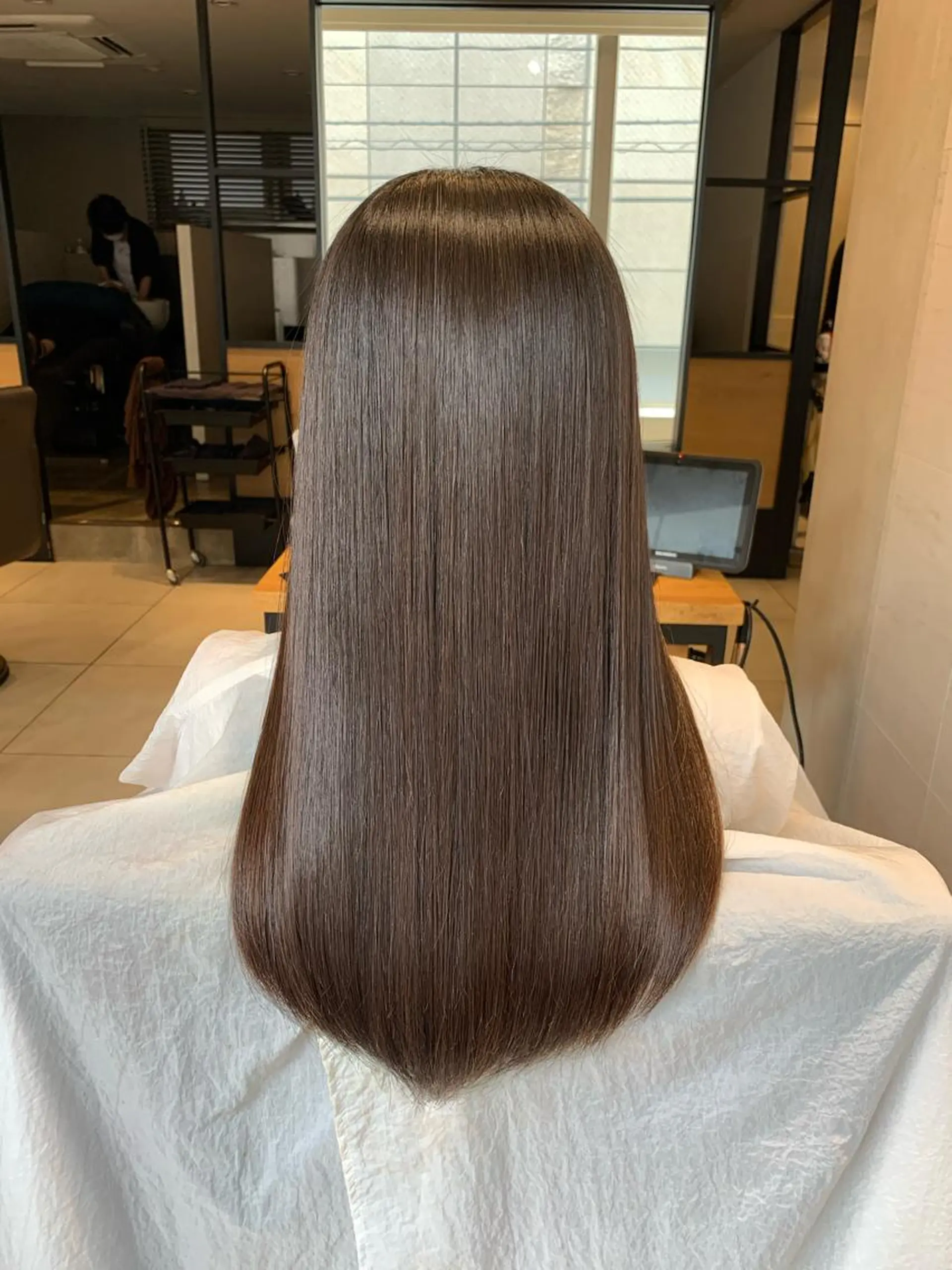 ロング 髪質改善 トリートメント 乾かすだけでサラ艶に /髪質改善西村涼太のヘアスタイル