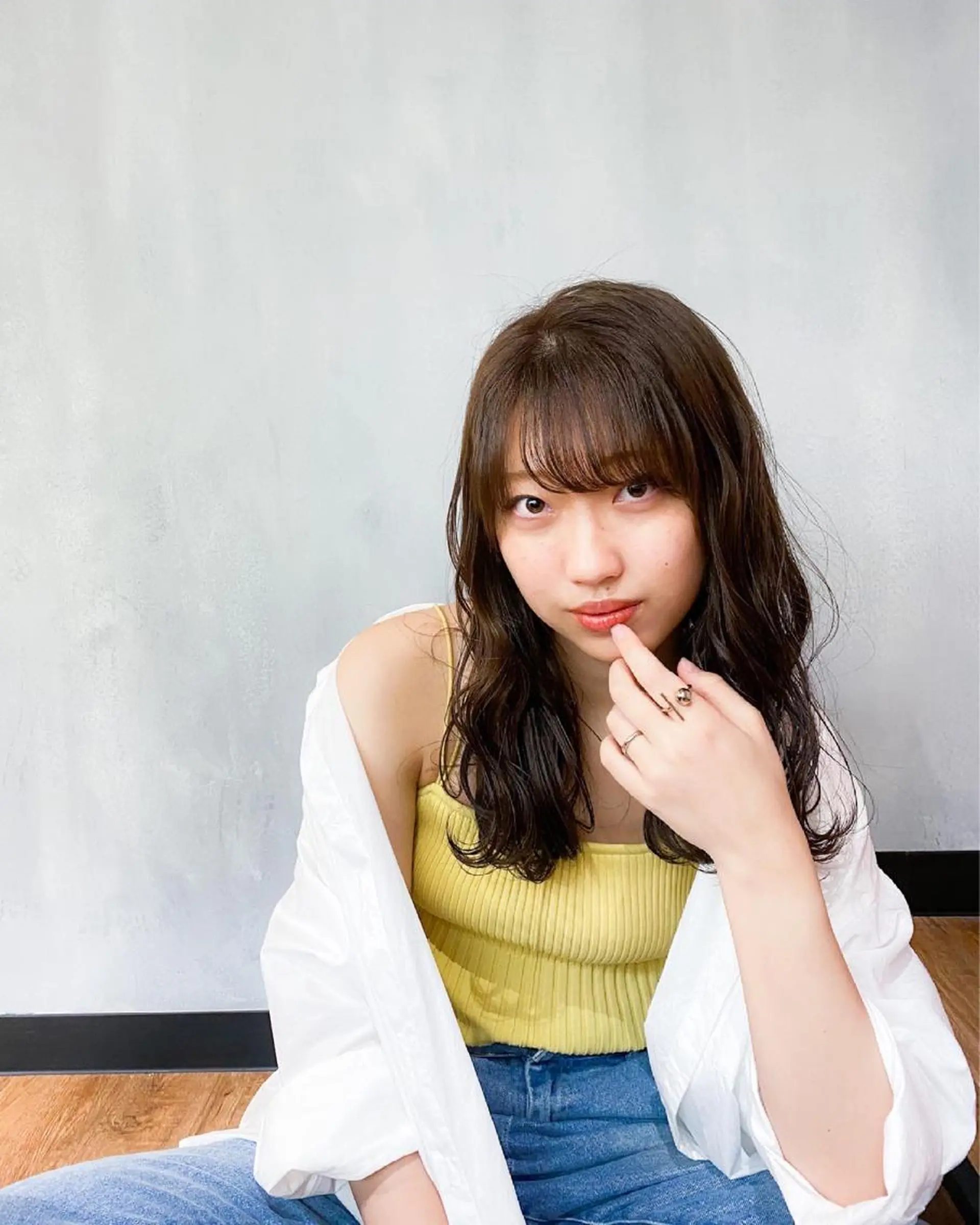 セミロング オーストヘアージジ所属・TAI透明カラー 柔らかい縮毛矯正のヘアスタイル