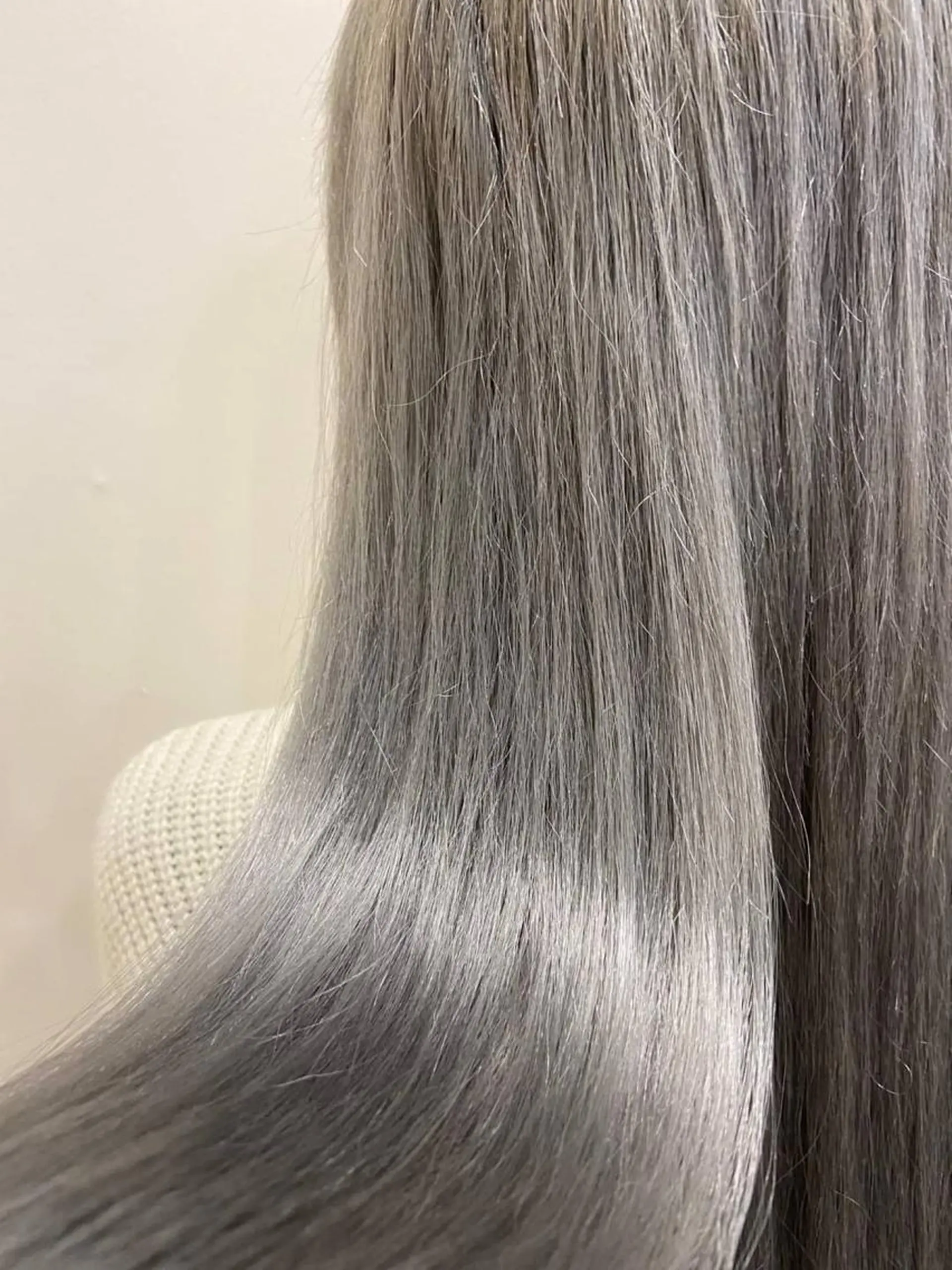 ロング mugelca e'n所属・ワタナベ リリコのヘアスタイル