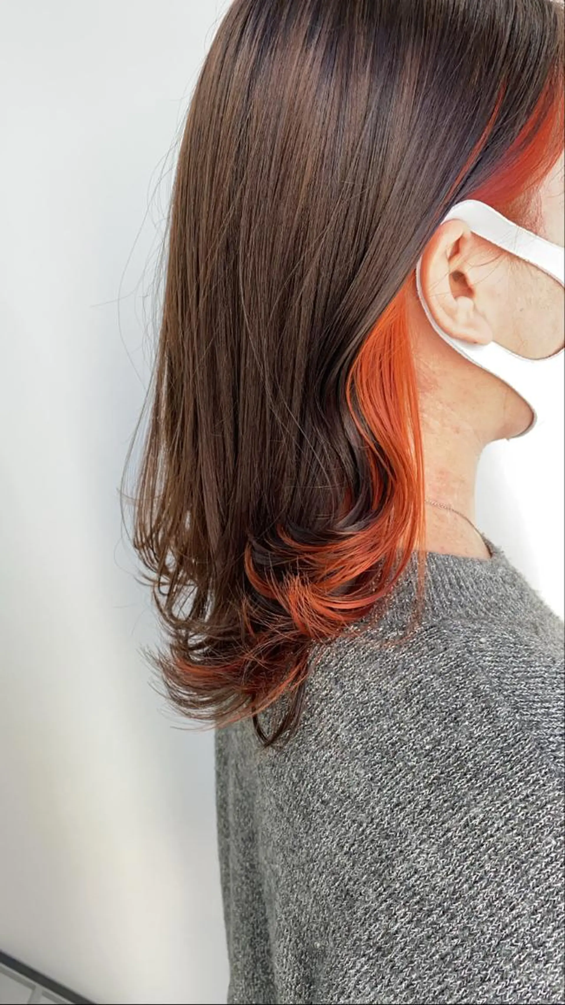 セミロング カラー ベージュカラー ブリーチ インナーカラー オレンジ オレンジベージュ レイヤー/ハイトーン 🧸SENAのヘアスタイル