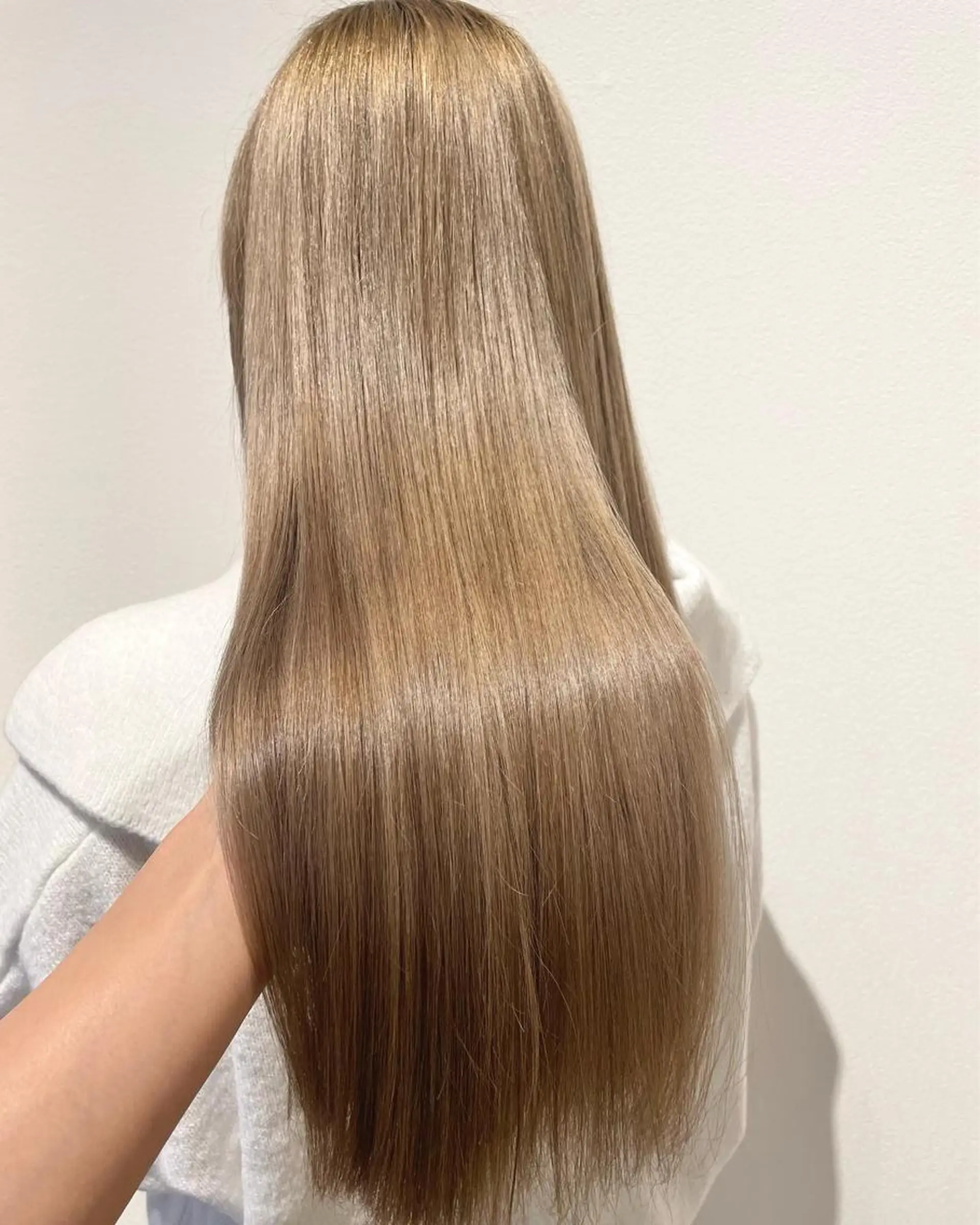 ロング カラー ハイトーンカラー ヘアカラー 北九州美容室 🕊️わかな✂︎のヘアスタイル