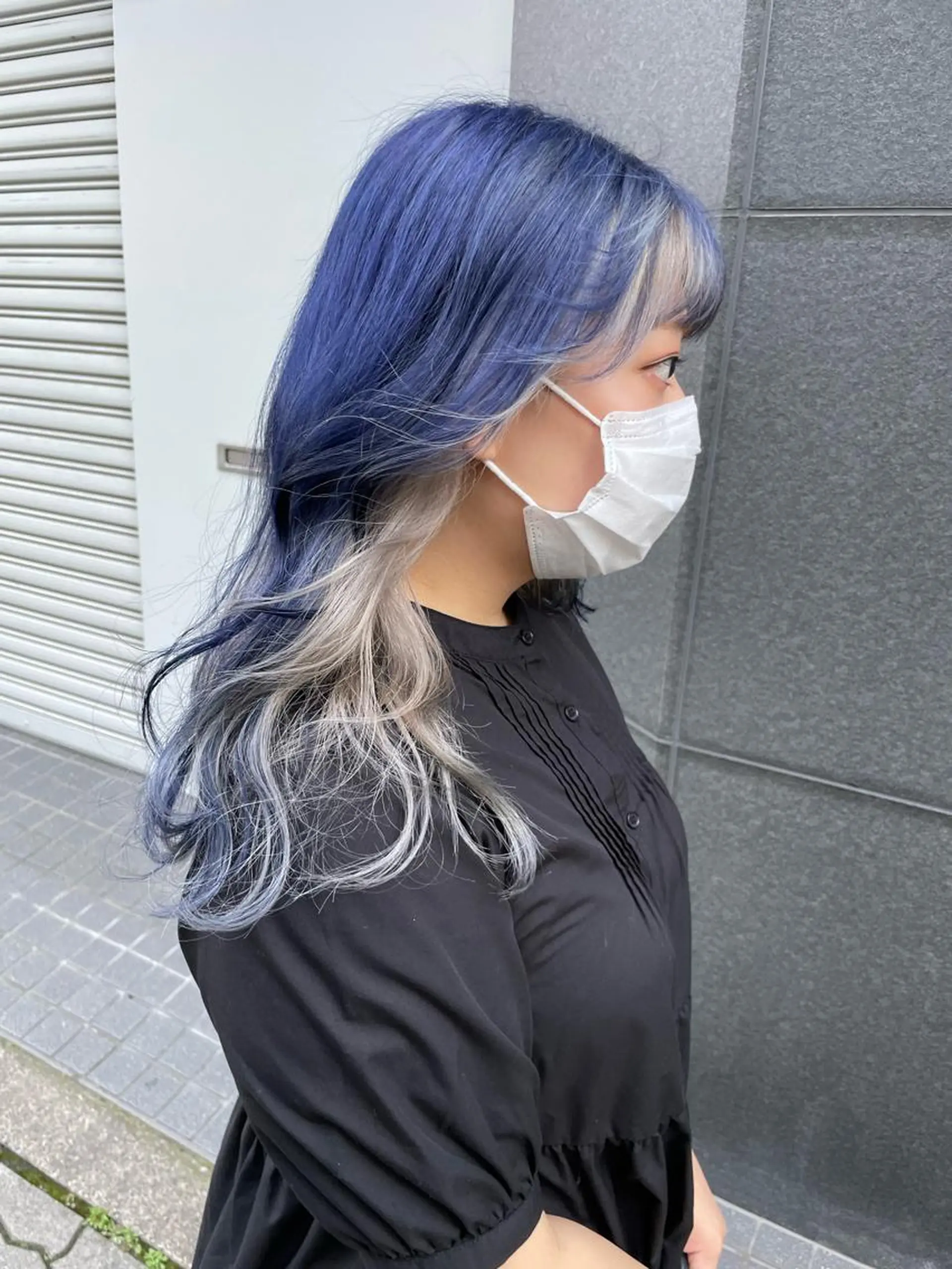ミディアム カラー akane .のヘアスタイル