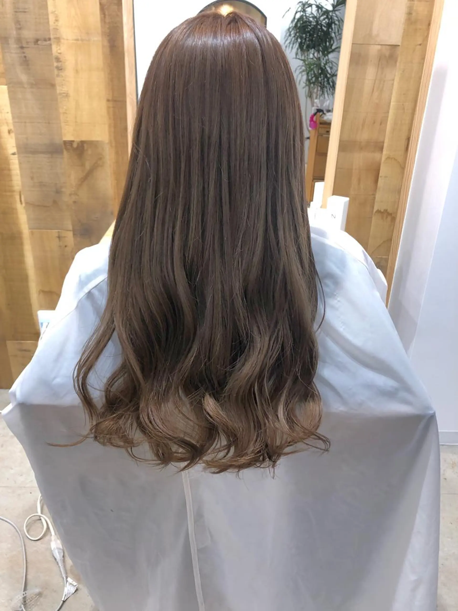 ロング カラー ベージュカラー ミルクティーベージュ 🌷レイヤーカット/ フルキシオリ🌷のヘアスタイル