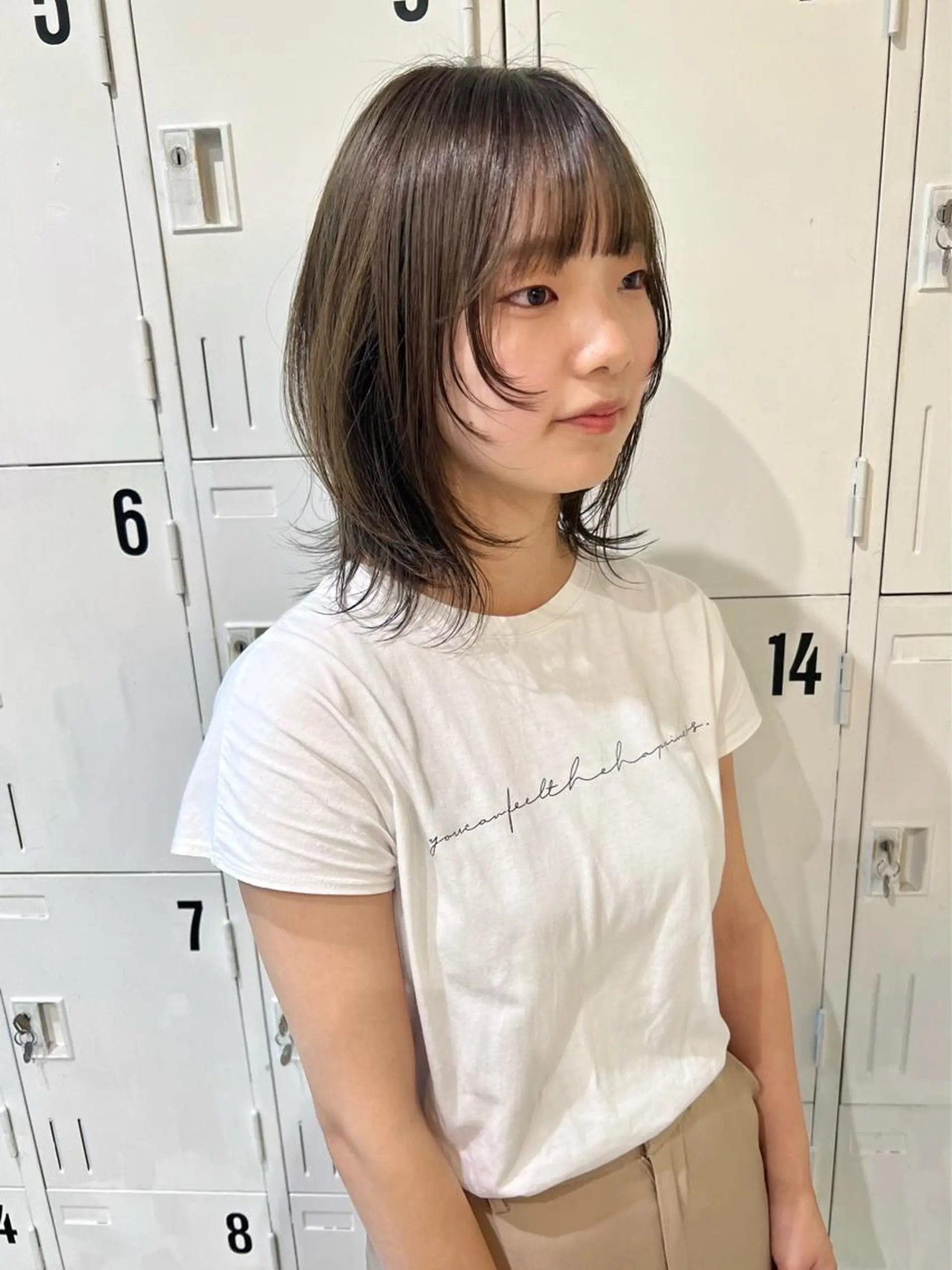 ミディアム カット ヘアカラー トリートメント 石井 菜々のヘアスタイル