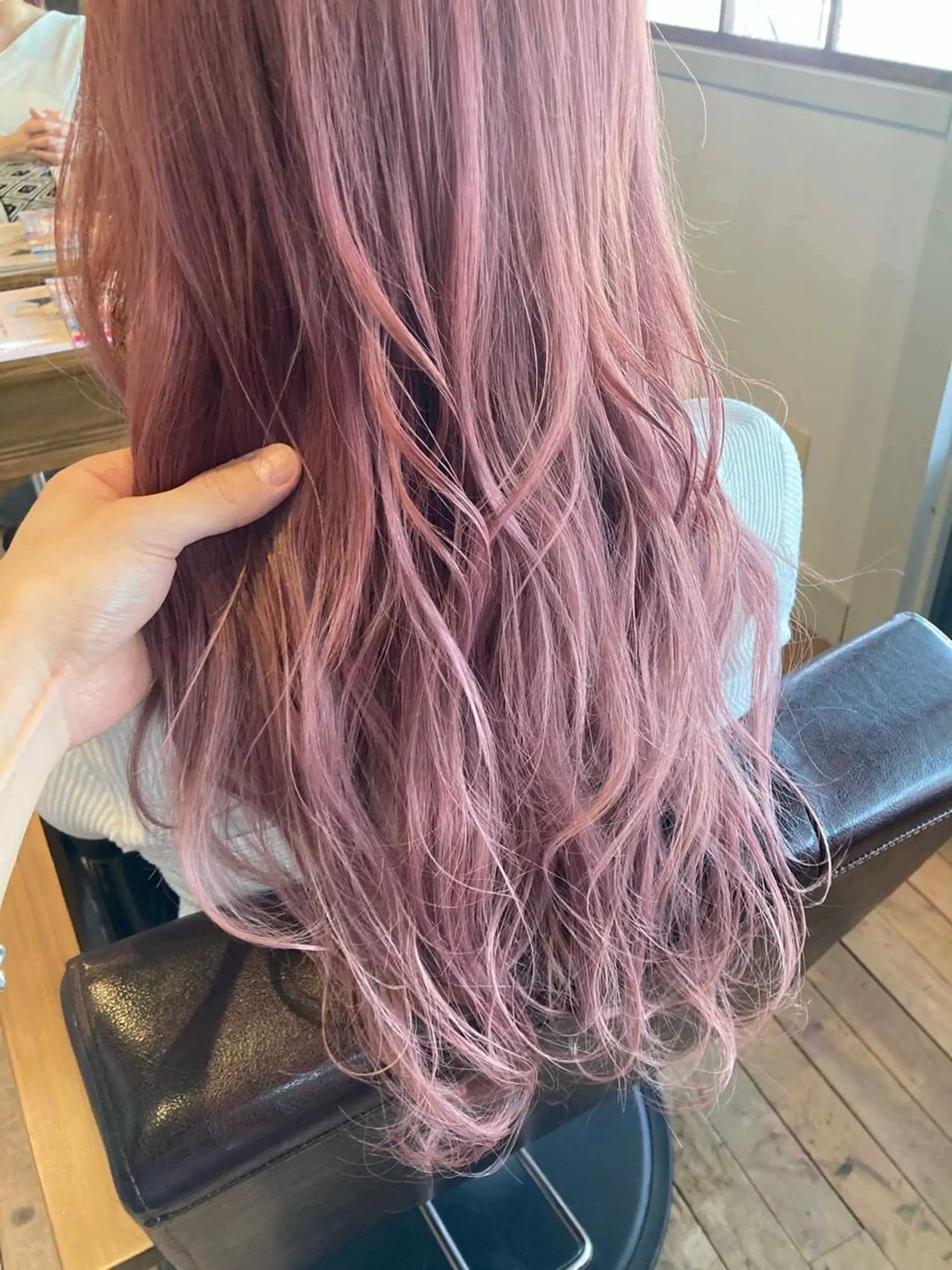 ロング タカツド ユウキのヘアスタイル