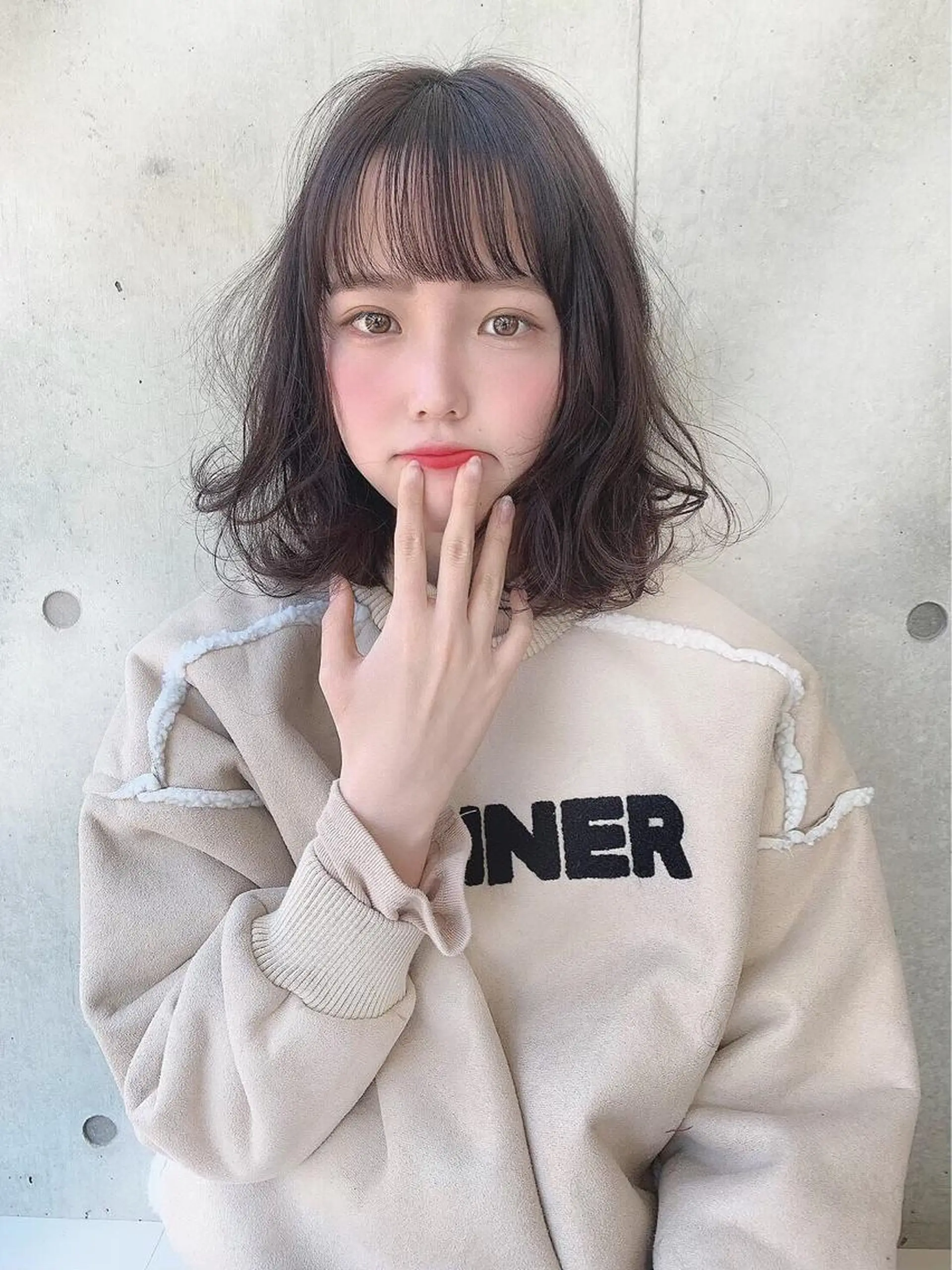 ミディアム カラー 大人っぽ韓国レディ レイヤー🤍渋谷のヘアスタイル