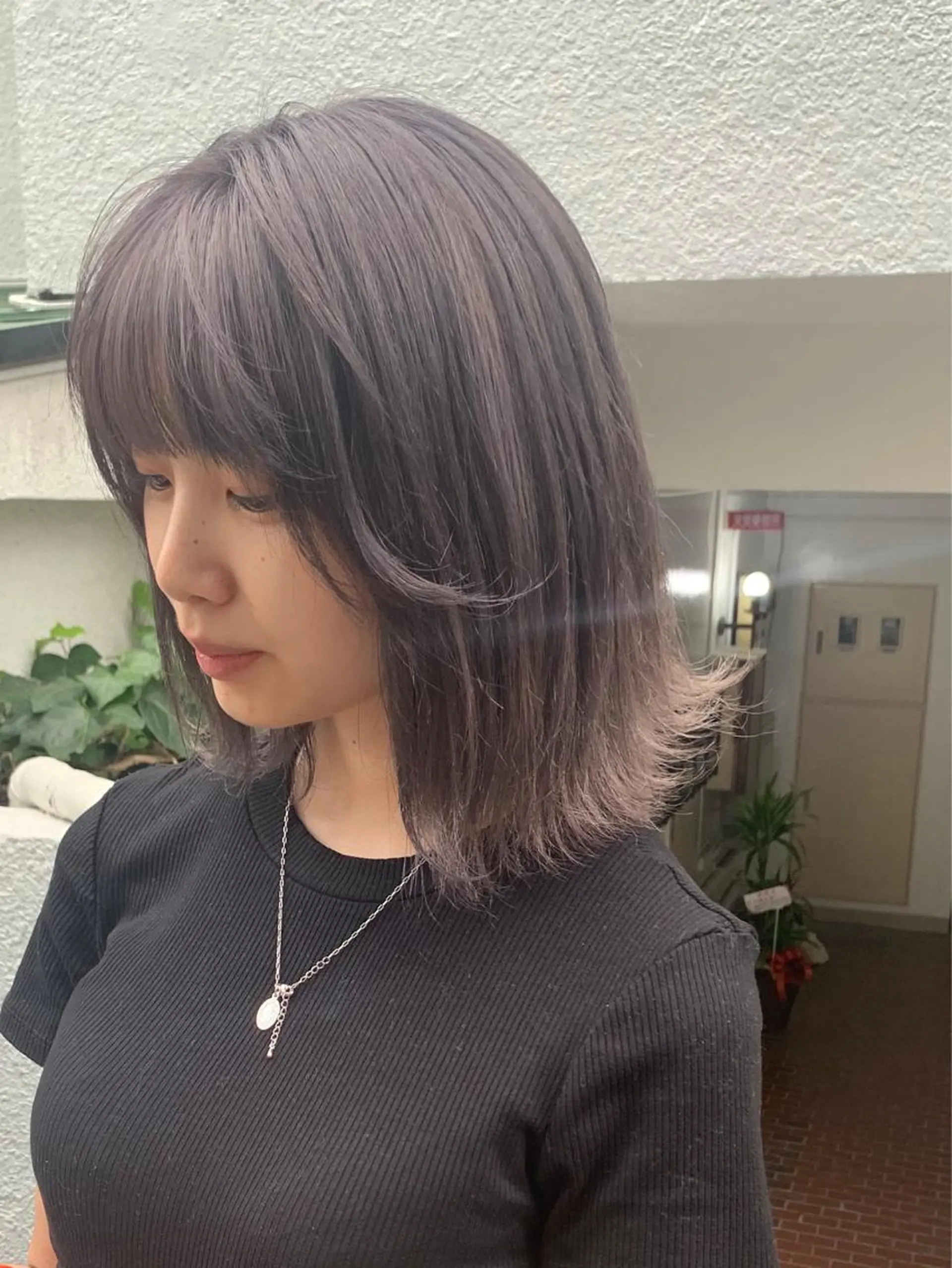 ミディアム カラー ヘアアレンジ カット ヘアカラー トリートメント ヘアセット ニュアンスハイトーン 🌙サイダサキのヘアスタイル