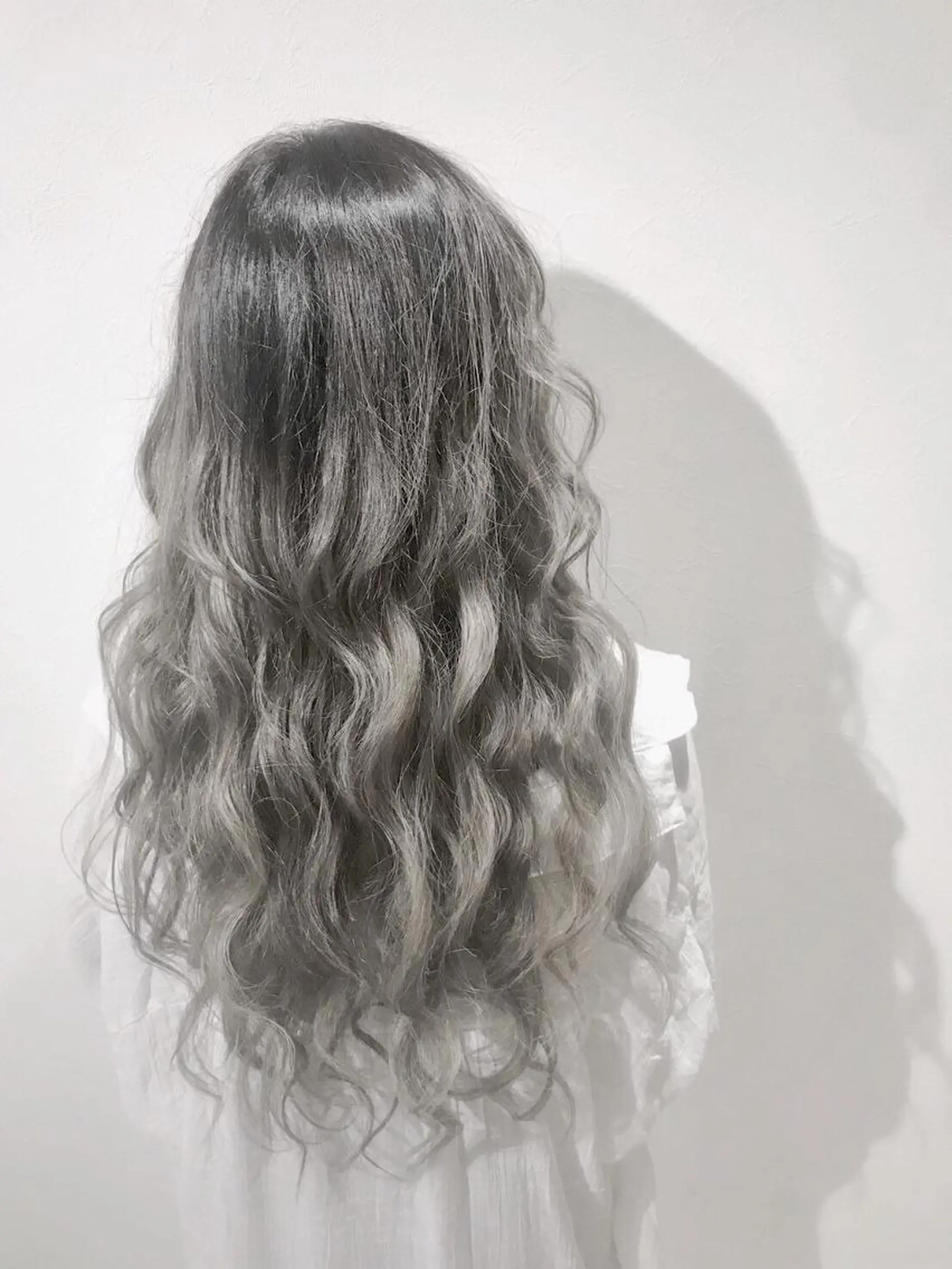 ロング カラー パーマ ヘアアレンジ レミーエクステ大阪 Device梅田のヘアスタイル